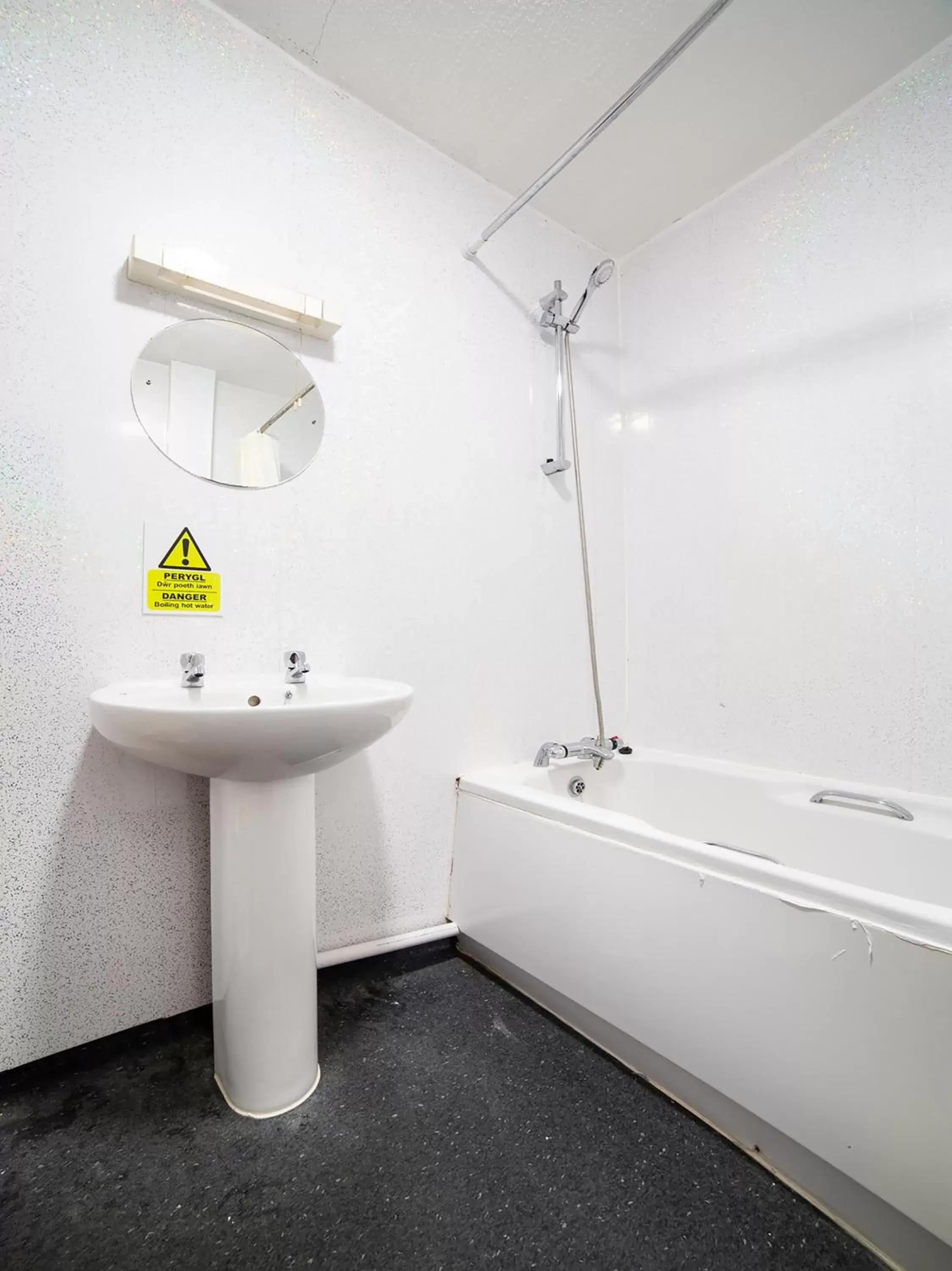 Family Room in The Traxx Hotel Family Room in The Traxx Hotel