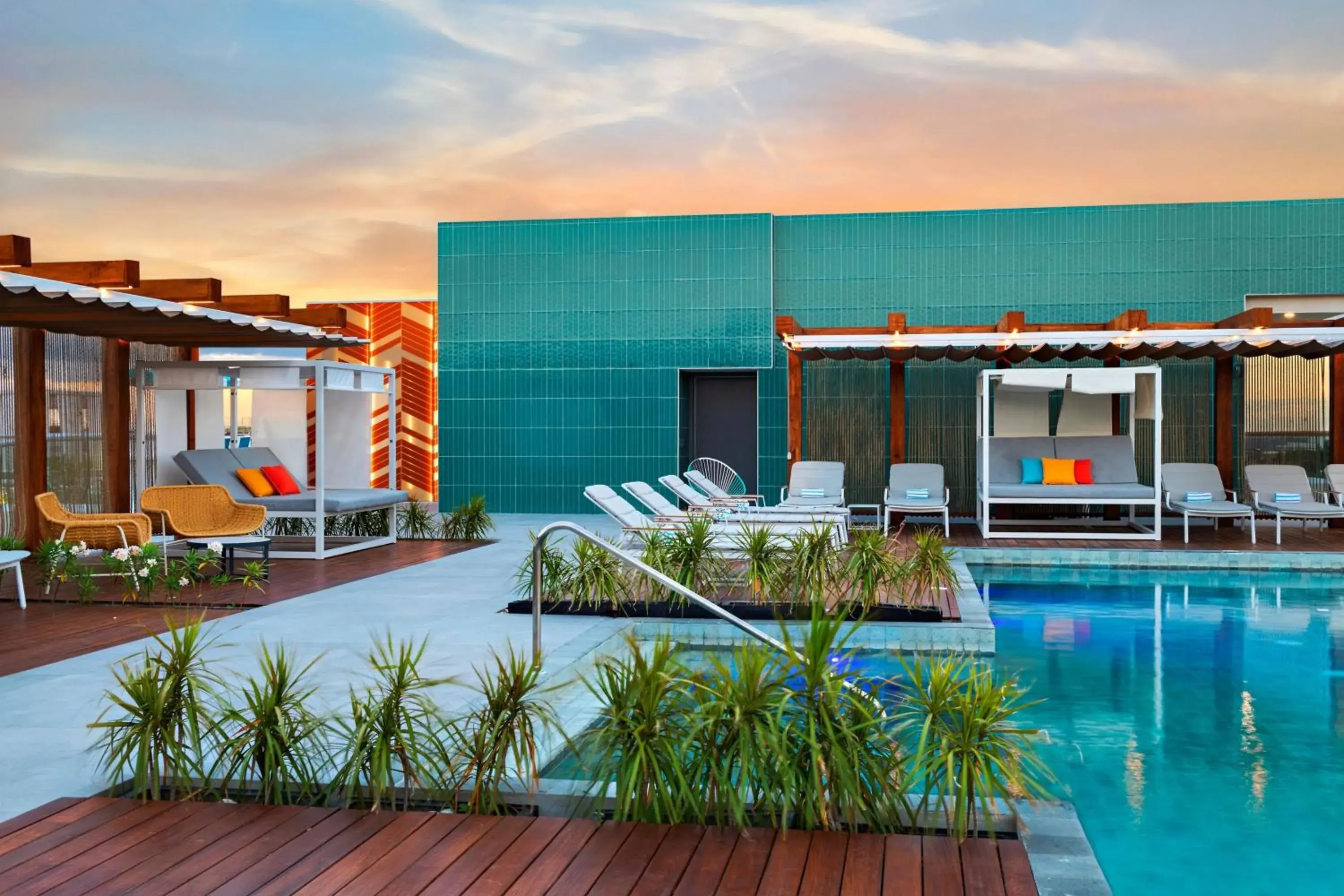 Swimming Pool in Aloft Playa del Carmen