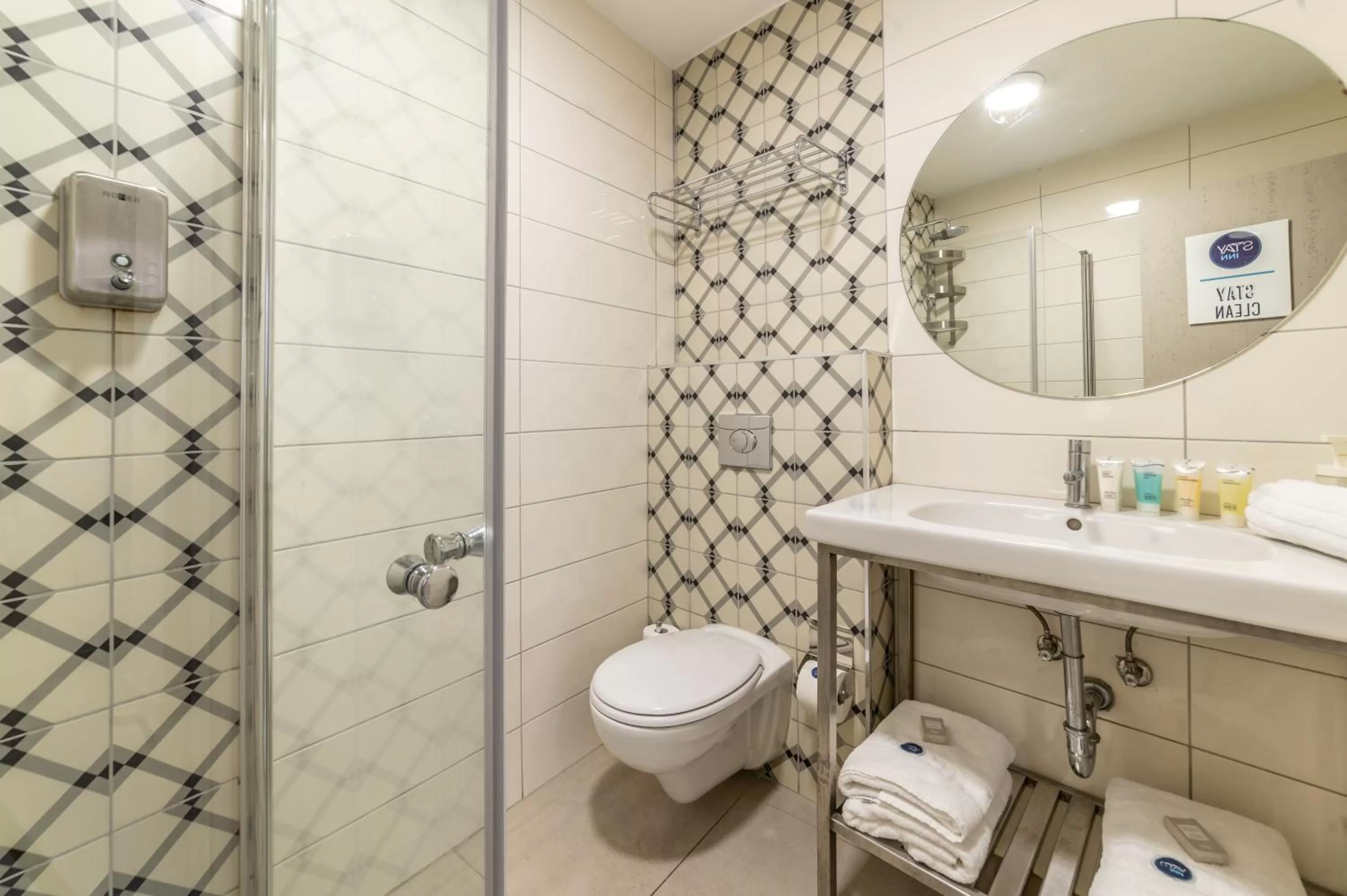 Photo of the whole room in Stay Inn Hotel Jerusalem