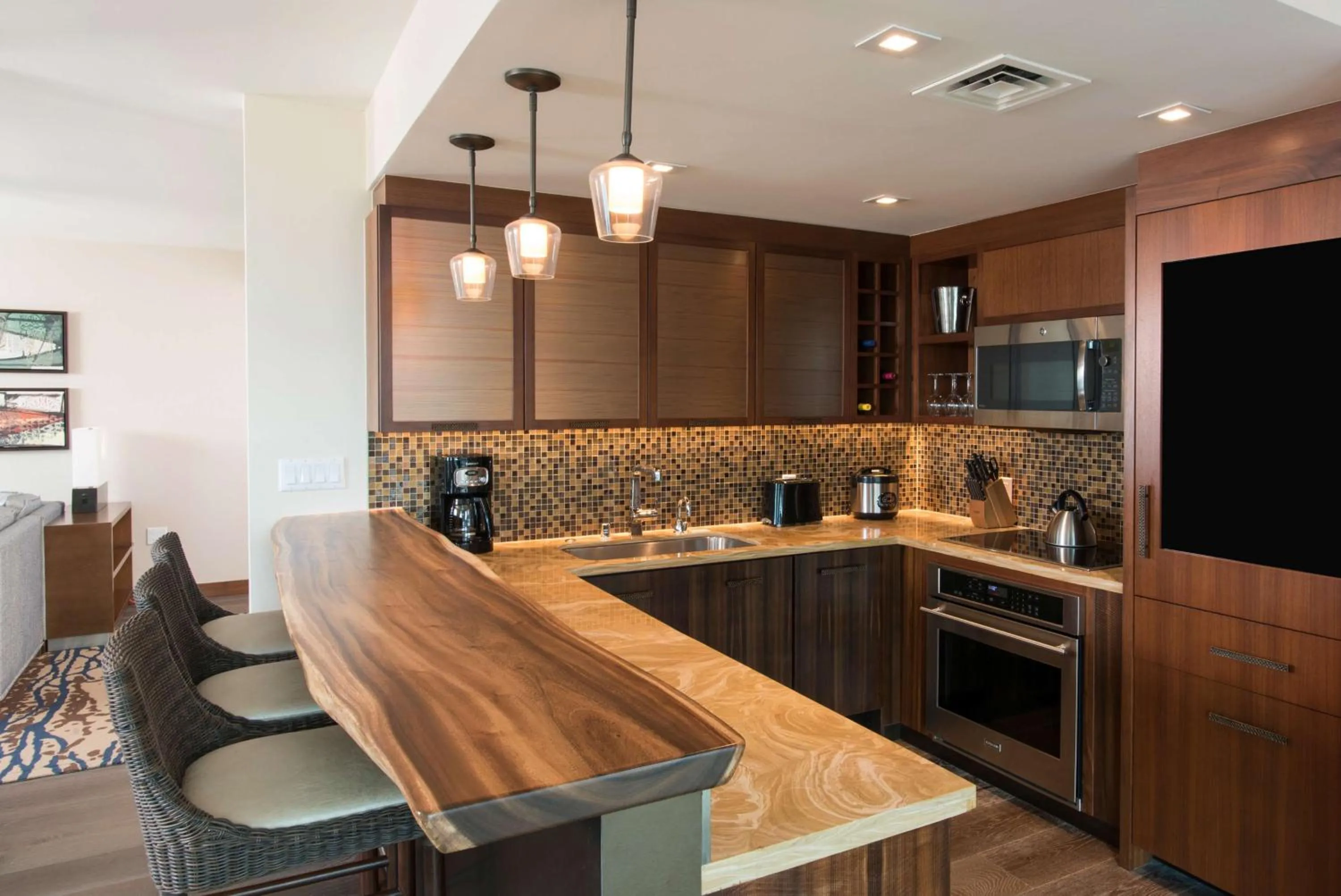 Kitchen or kitchenette in Hilton Grand Vacation Club The Grand Islander Waikiki Honolulu