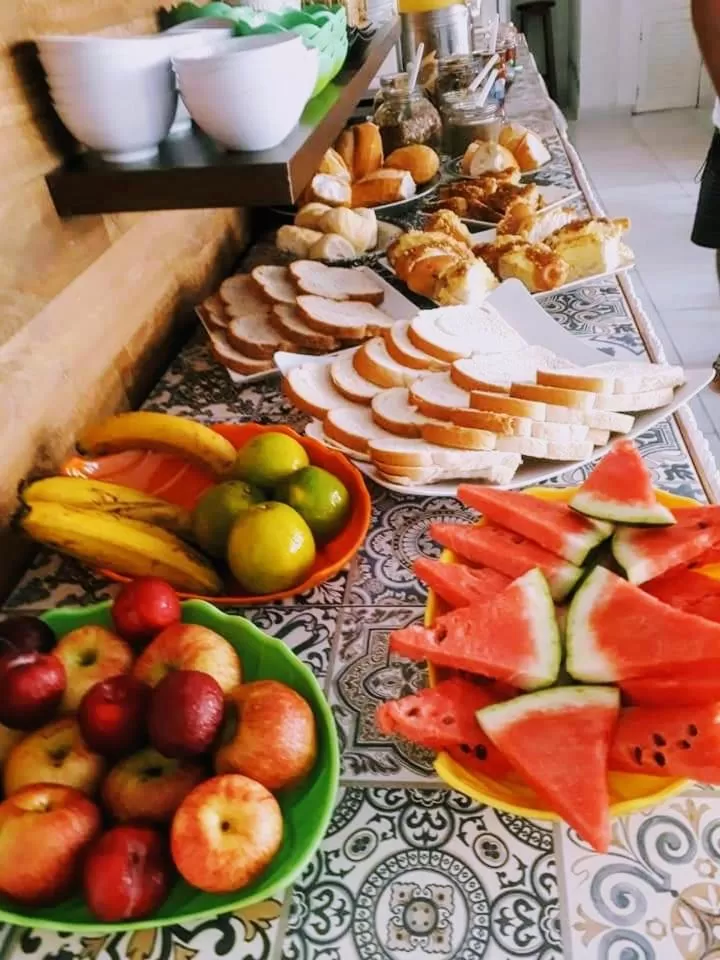 Buffet breakfast, Food in Pousada Âncora