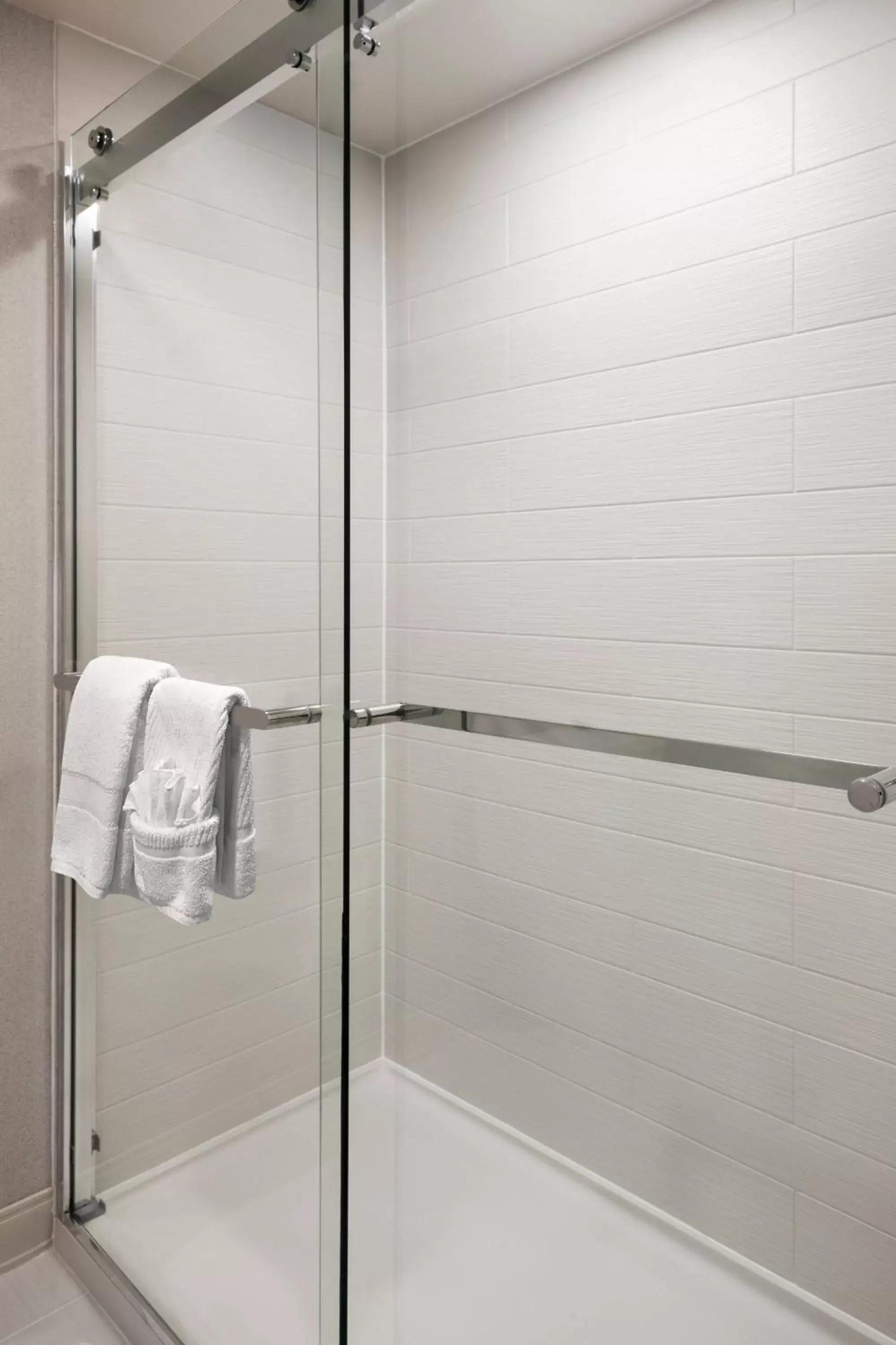 Bathroom in Ann Arbor Marriott Ypsilanti at Eagle Crest