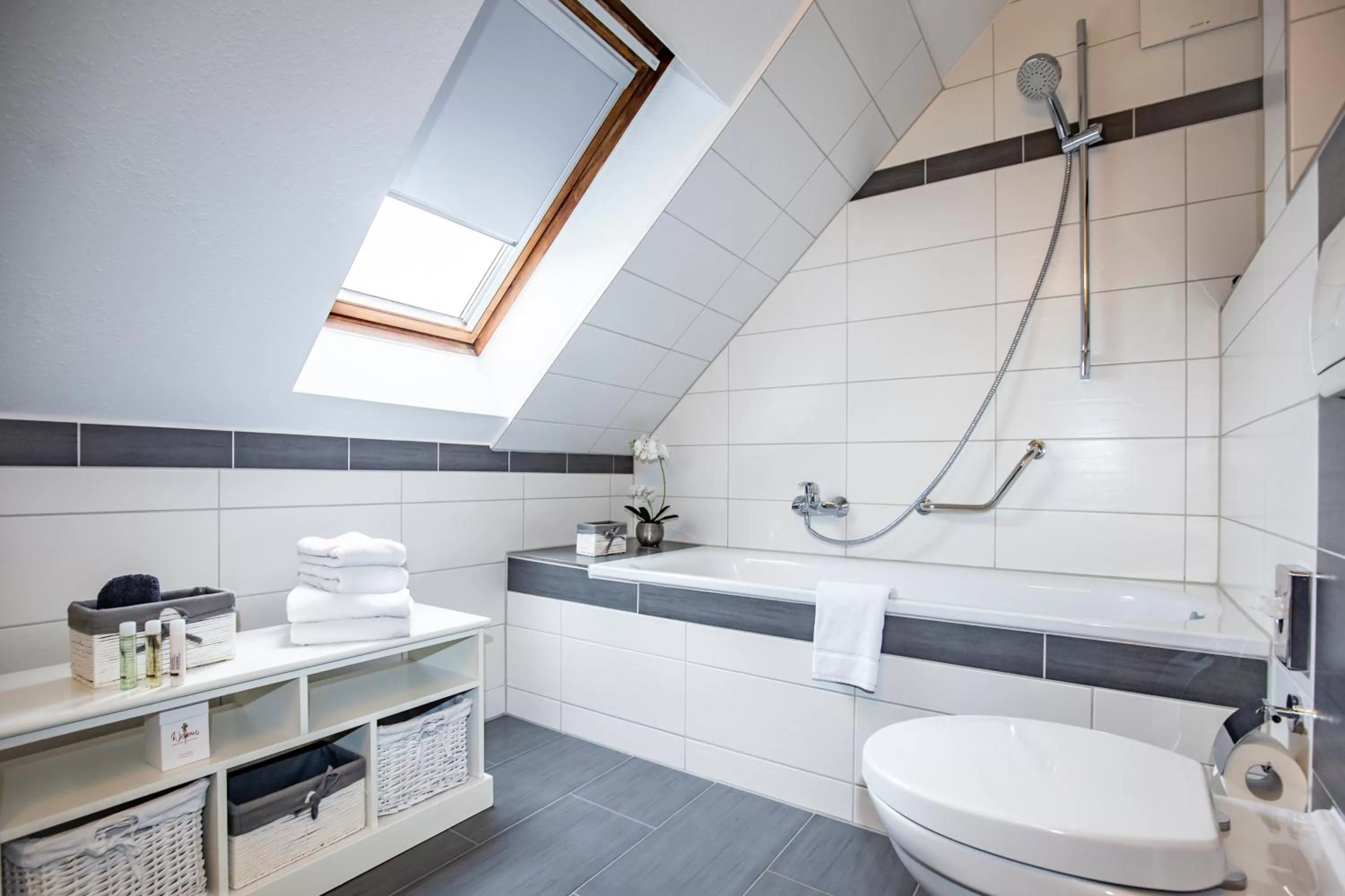 Bathroom in Hotel "Zur Mühle"