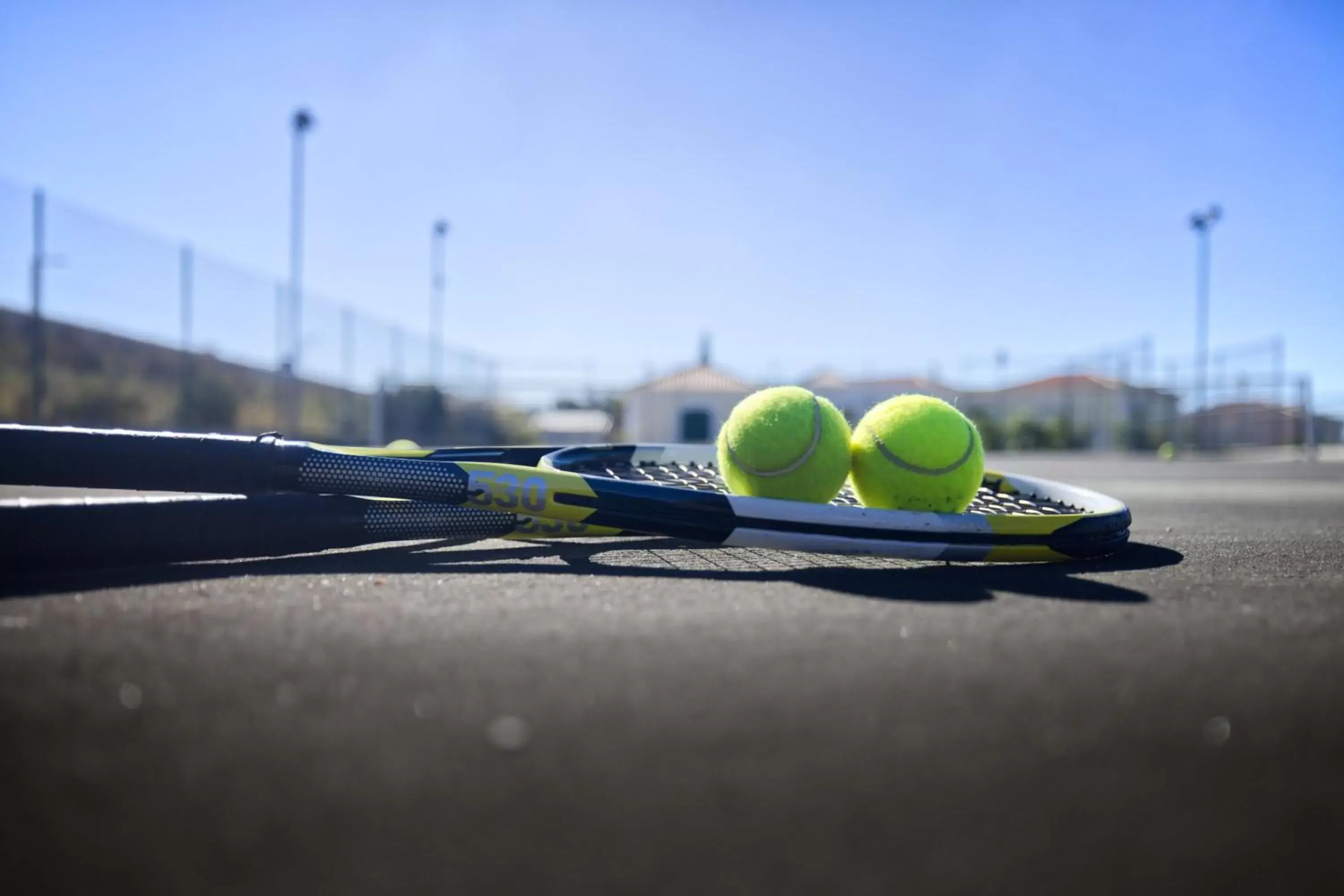 Tennis court in Cegonha Country Club