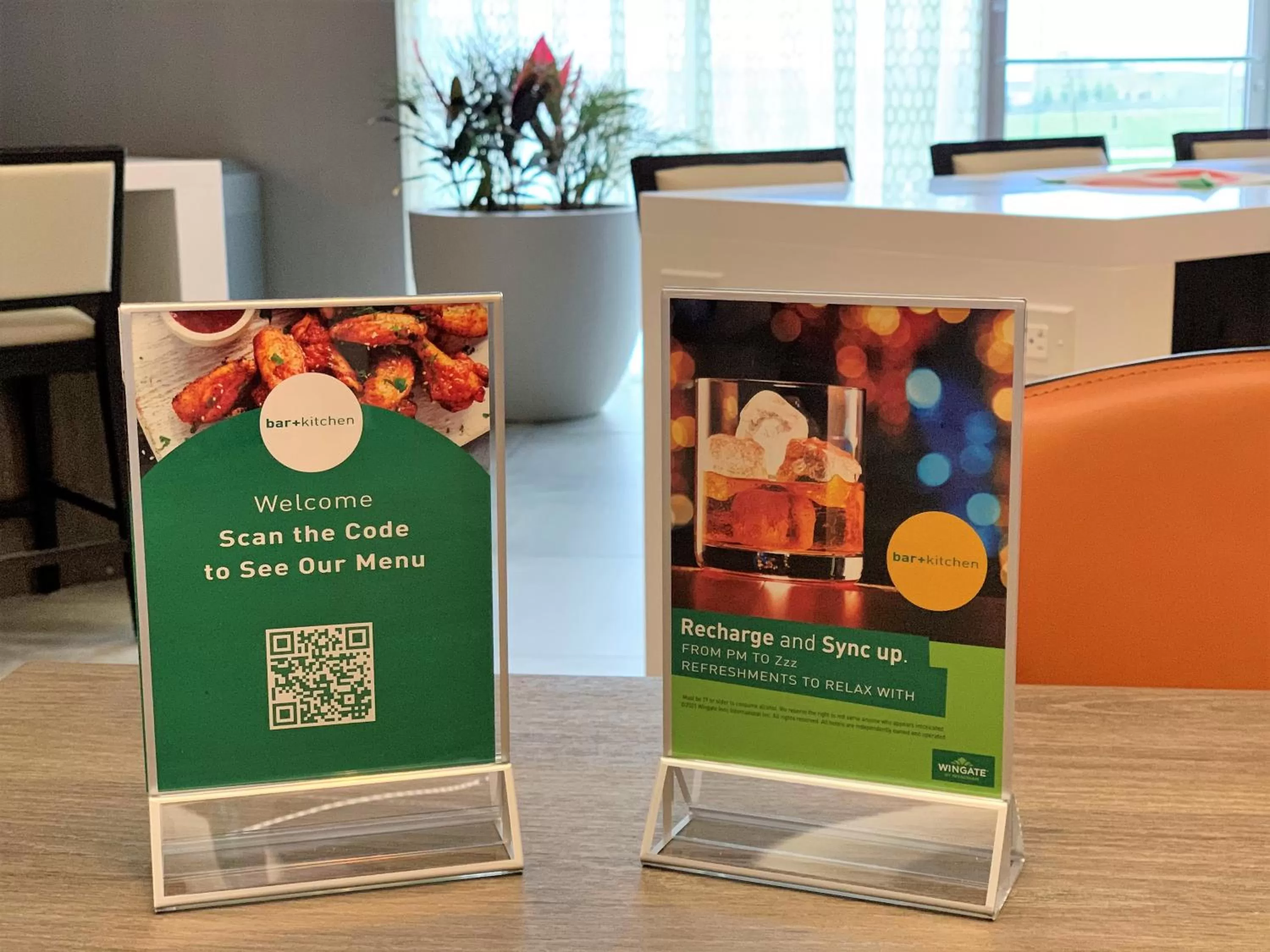 Restaurant/places to eat in Wingate by Wyndham Kanata West Ottawa