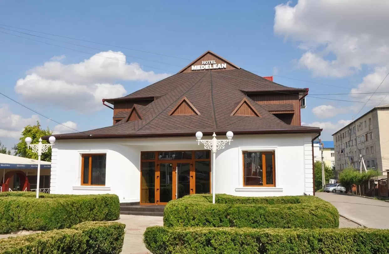 MEDELEAN HOTEL