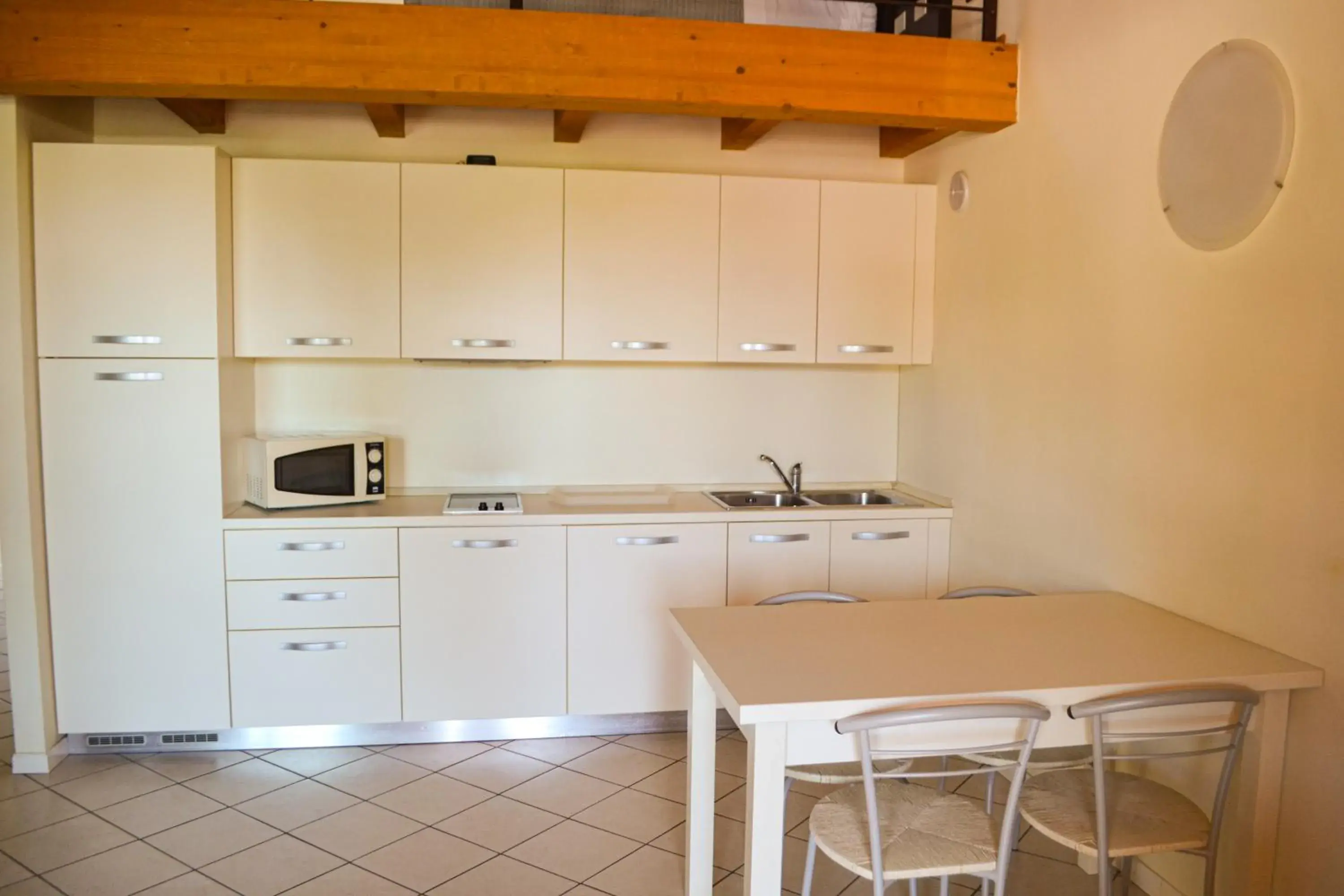 Kitchen or kitchenette, Kitchen/Kitchenette in AHG Donna Silvia Hotel Wellness & SPA