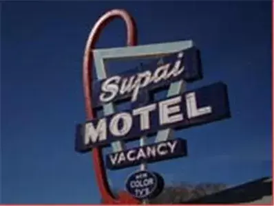 Day in Supai Motel