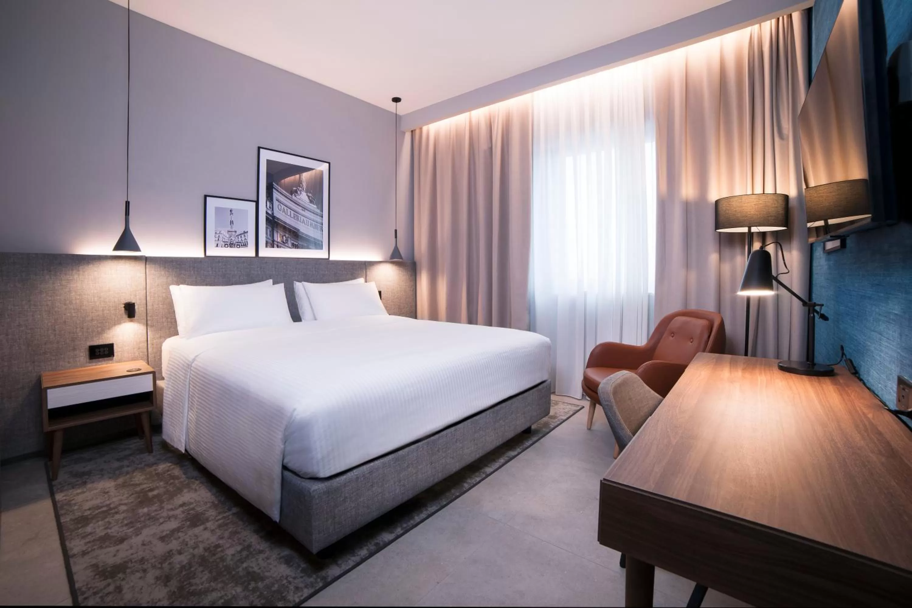 Bed in Radisson Hotel Nola Naples