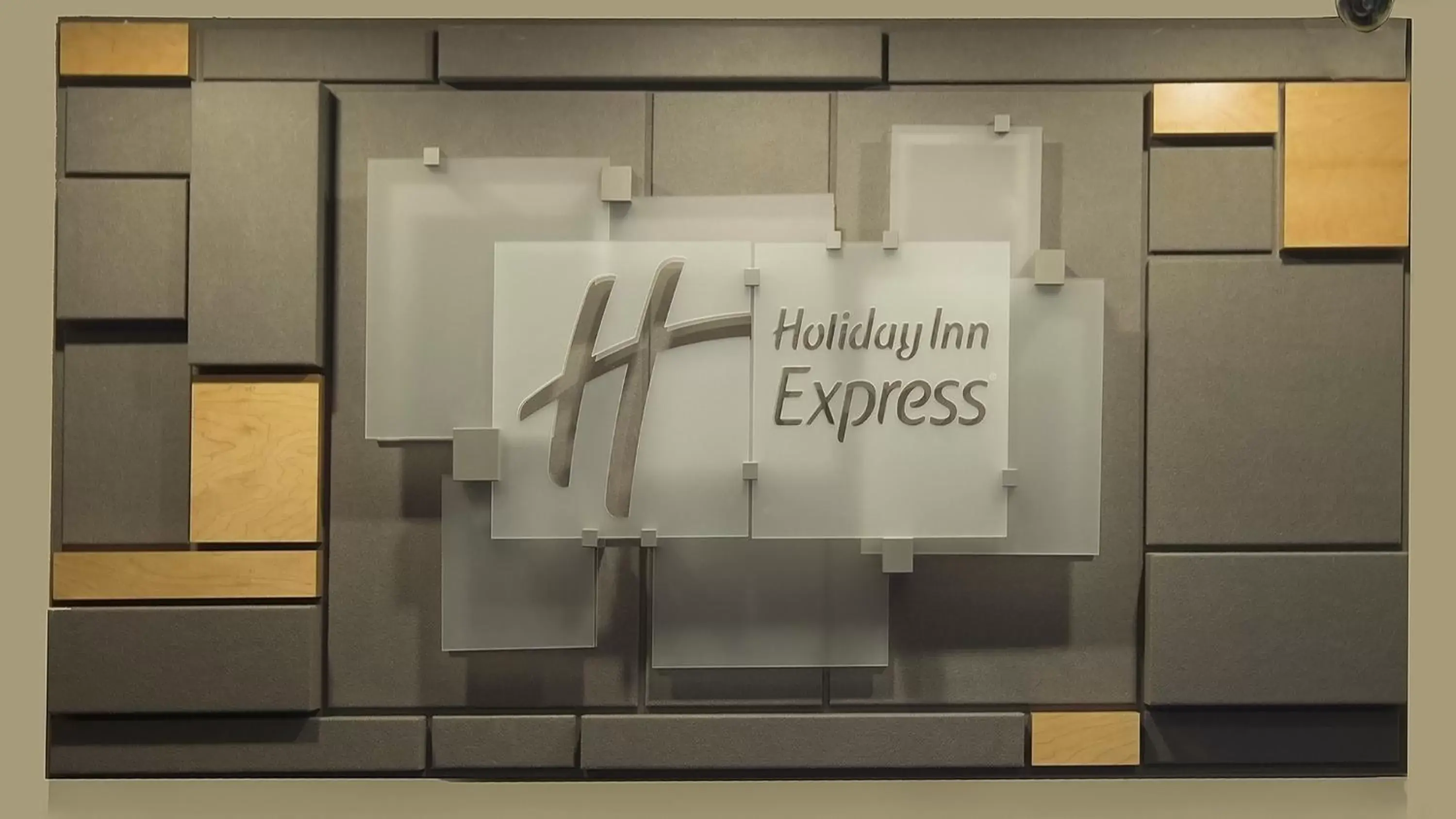 Property building, Floor Plan in Holiday Inn Express - San Antonio Airport, an IHG Hotel