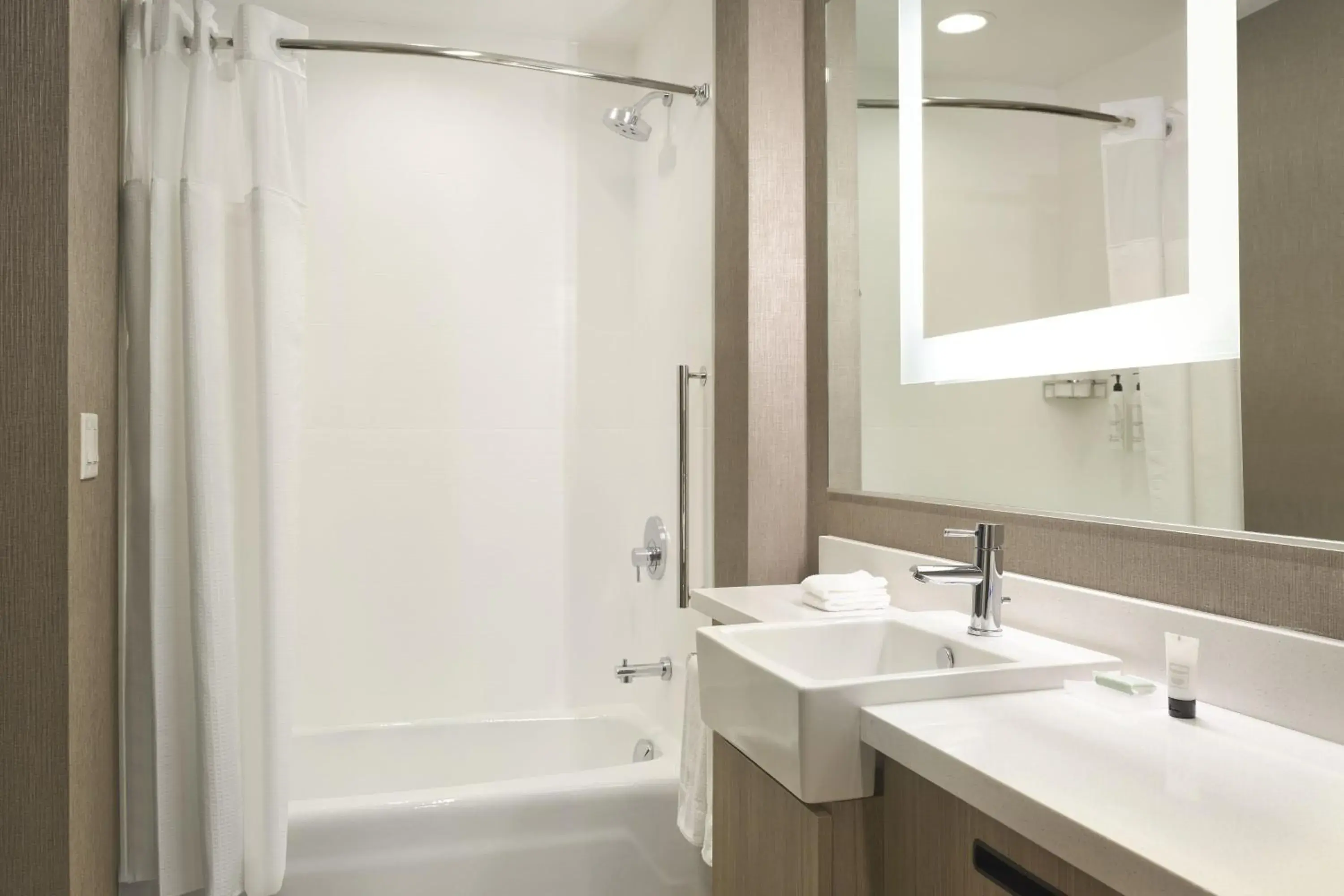 Bathroom in SpringHill Suites by Marriott Las Vegas Airport