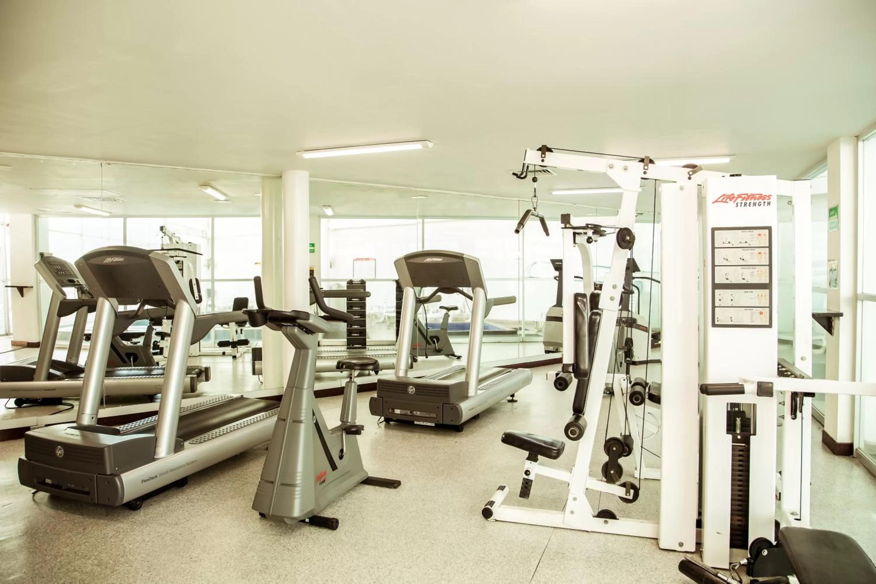 Fitness centre/facilities in Fiesta Inn Periferico Sur