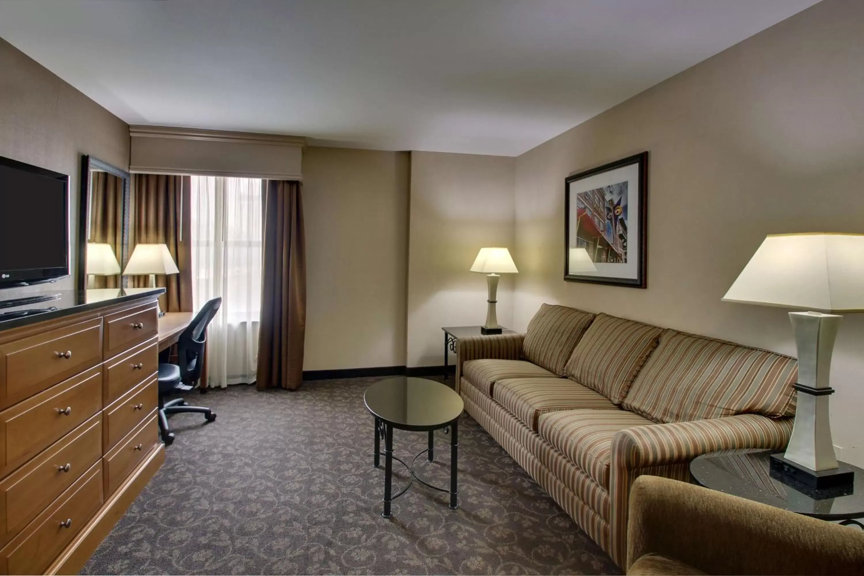 Photo of the whole room, Seating Area in Drury Plaza Hotel Broadview Wichita