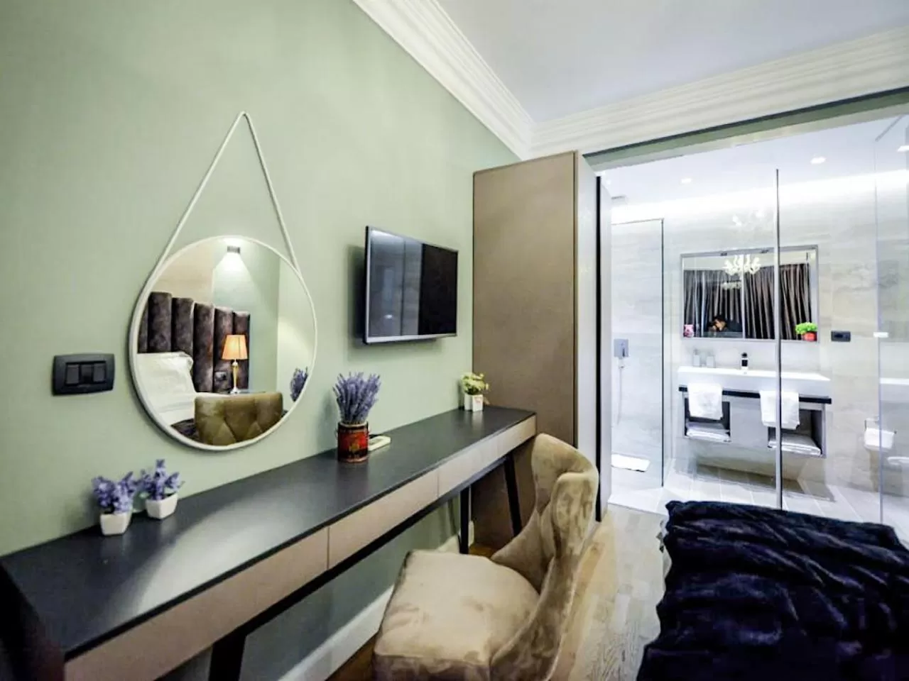 TV and multimedia in Hotel Vila Tirana