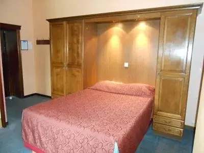 Photo of the whole room, Bed in Hotel IL Castellino