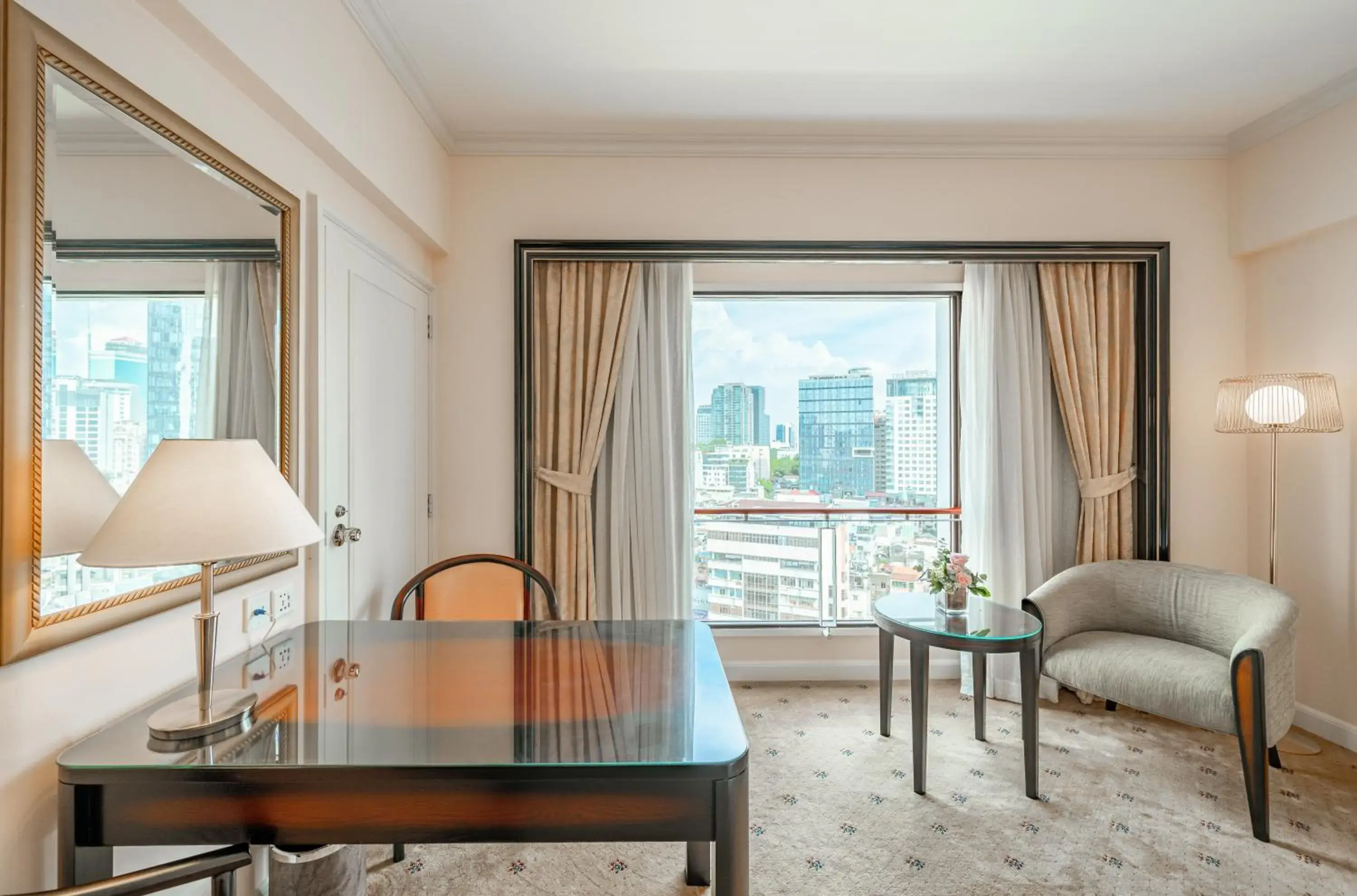 Bedroom, Seating Area in Lotte Hotel Saigon