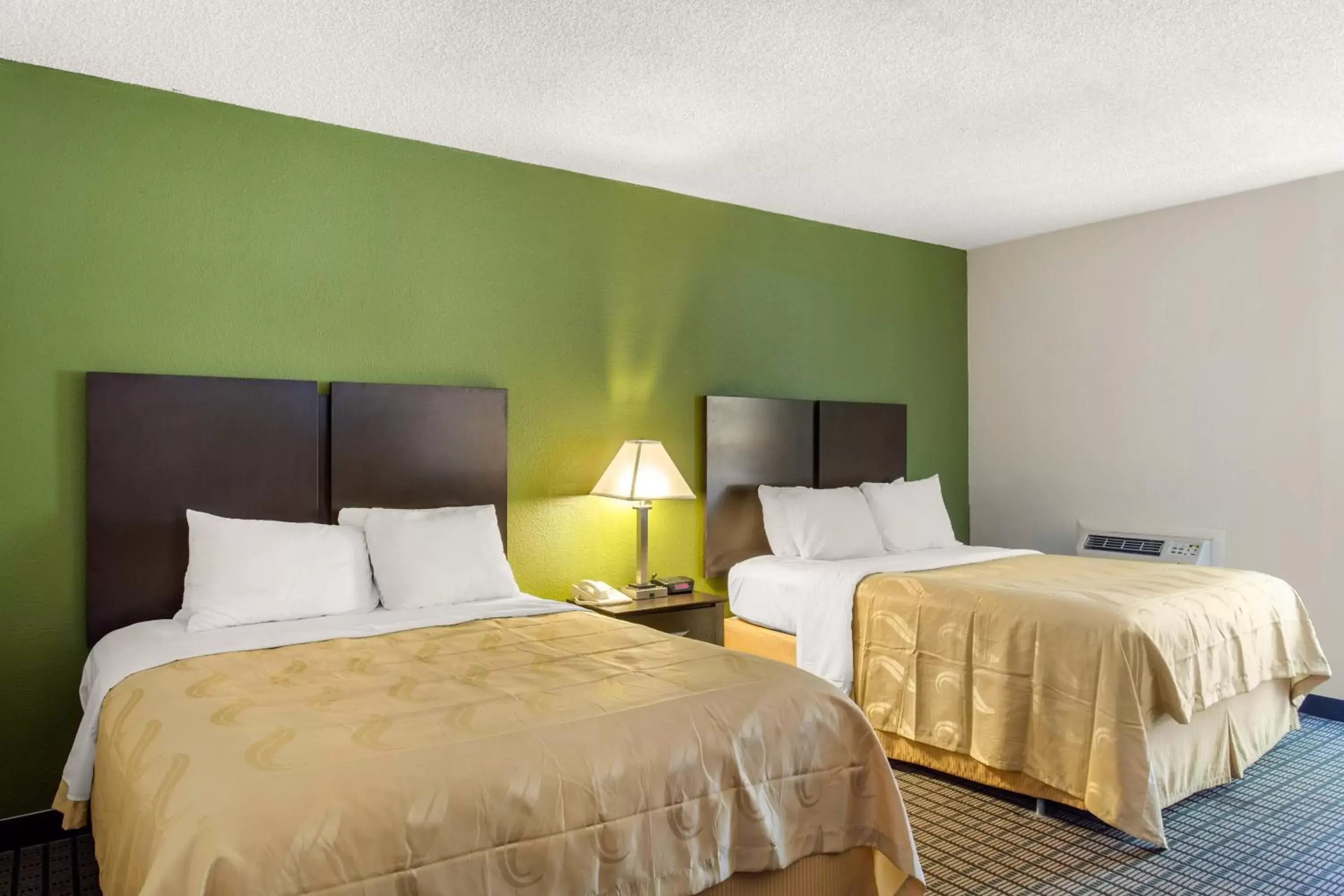 Queen Room with Two Queen Beds - Accessible/Non-Smoking  in Quality Inn Stateline