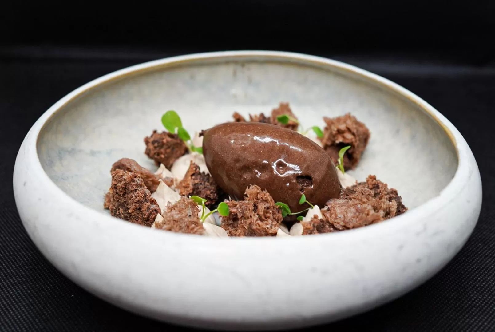 Restaurant/places to eat in LA MAISON CIARA - Suites et chambres