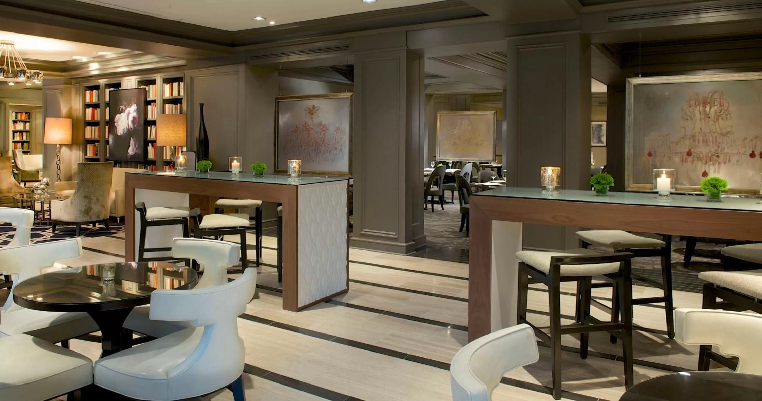 Lounge or bar in Melrose Georgetown Hotel