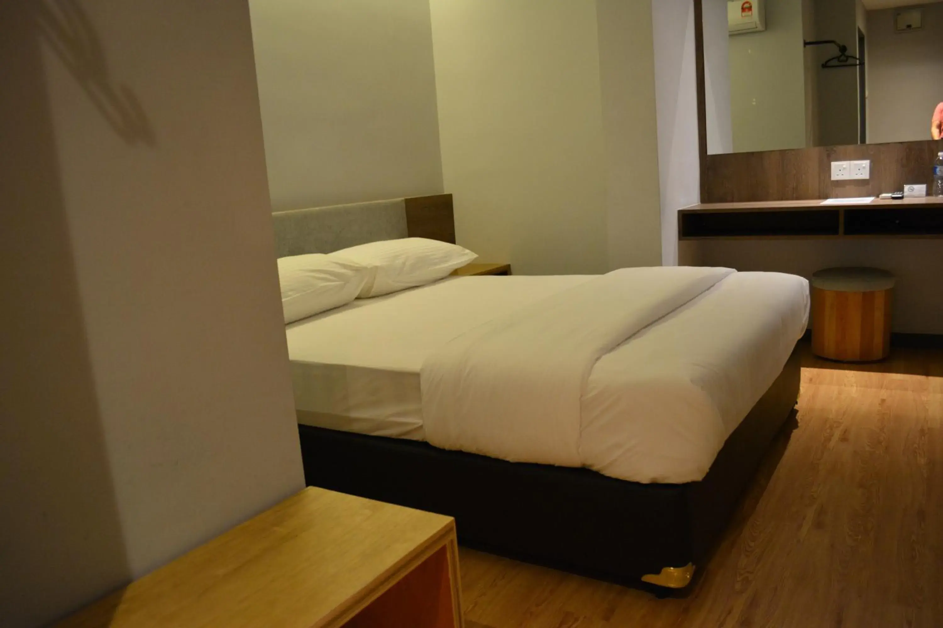 Deluxe Queen Room in Go Hotel