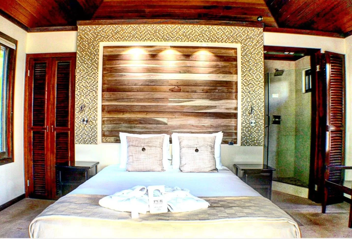 Bed in PUR Boutique Cabanas, Adults Only