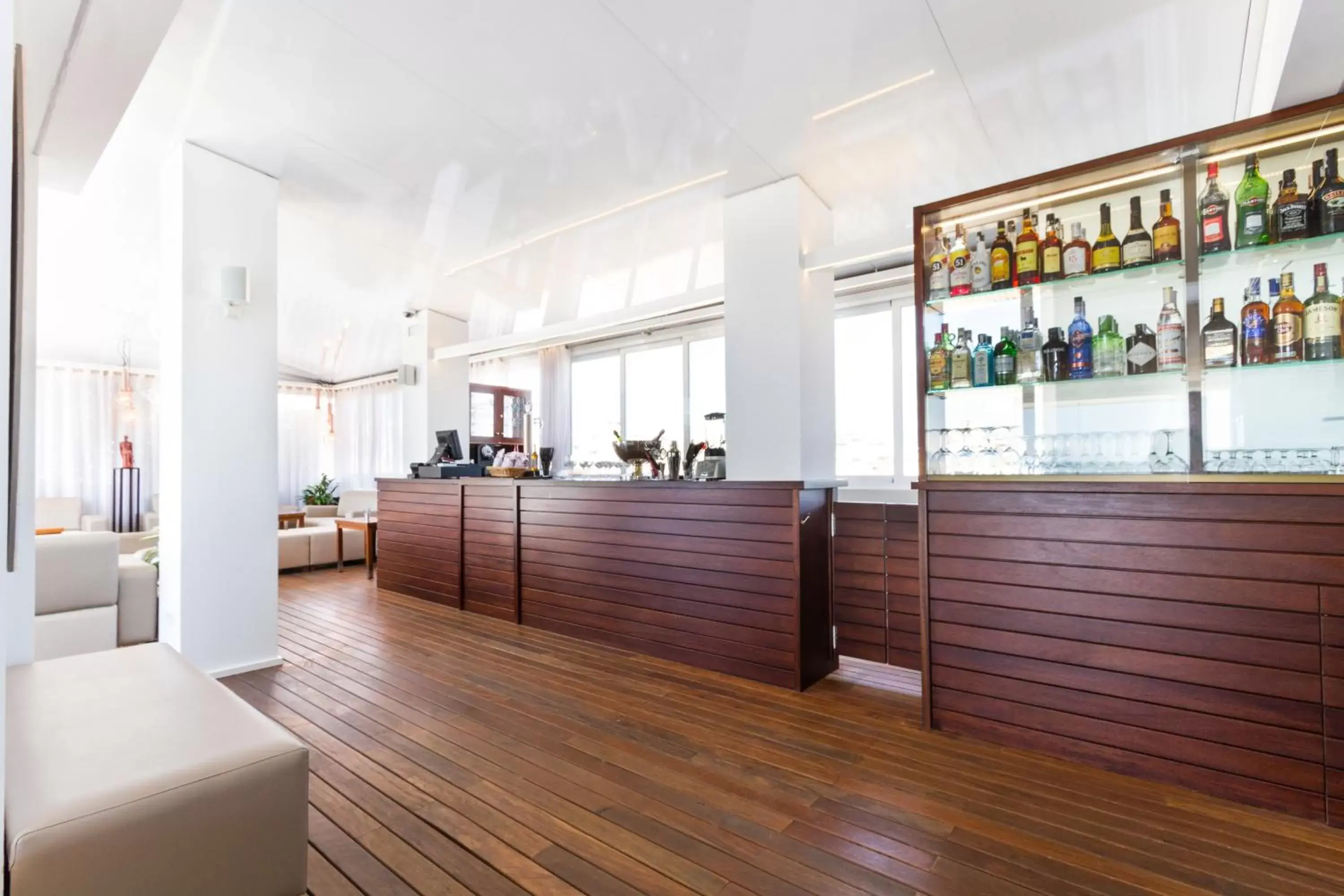 Lounge or bar in Hotel Almudaina