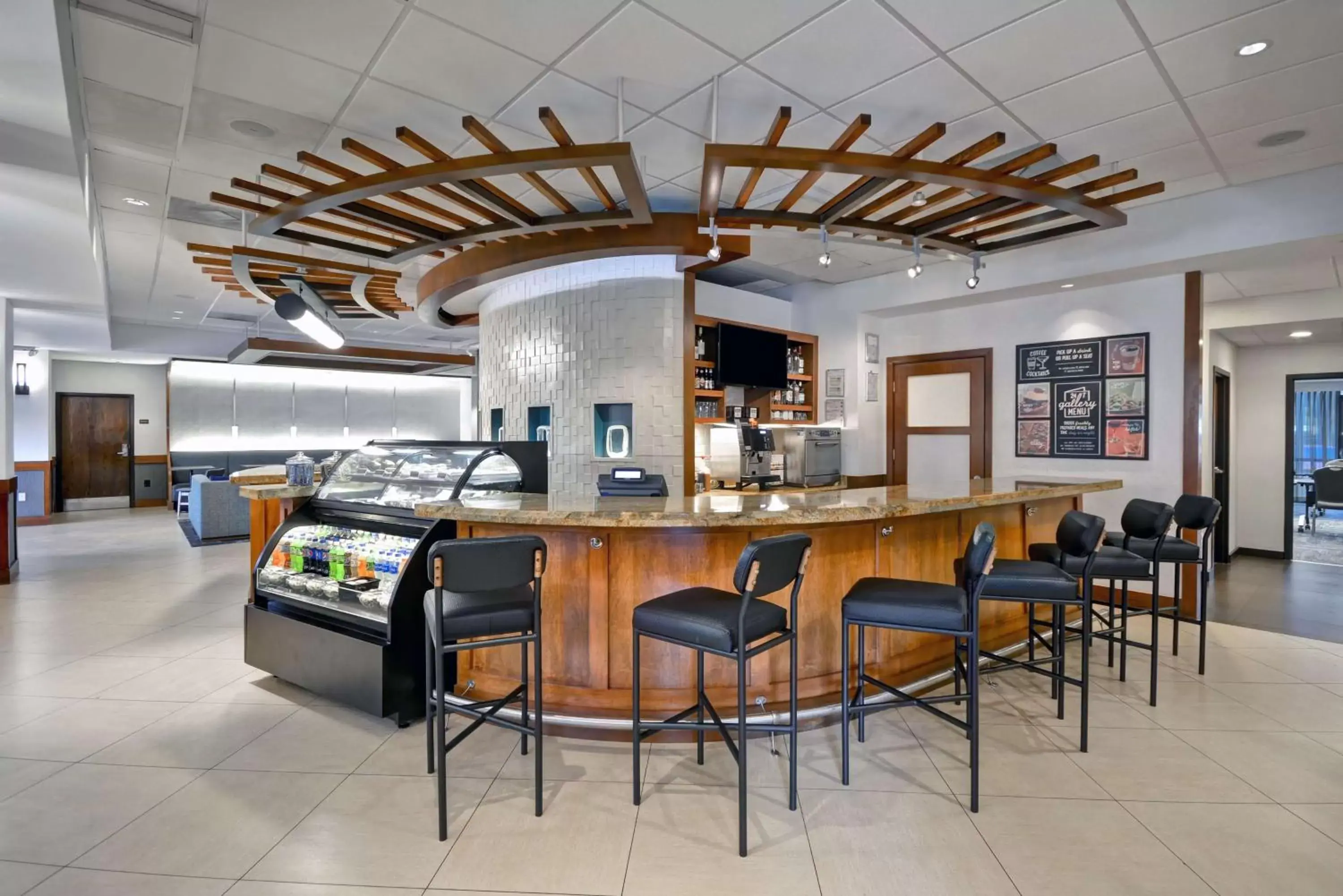 Lobby or reception, Restaurant/Places to Eat in Hyatt Place Miami Airport-West/Doral