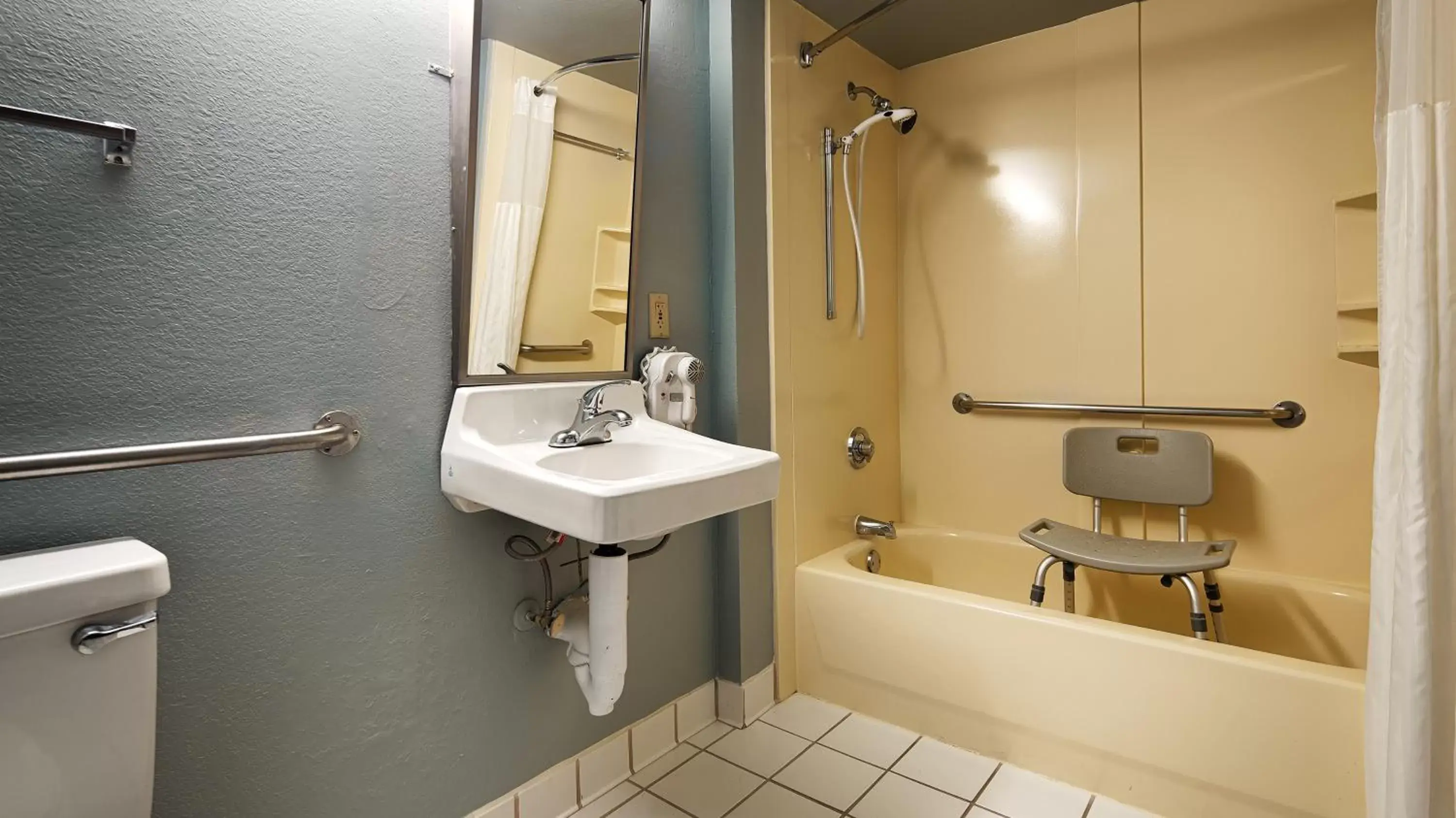 Bathroom in SureStay Plus Hotel by Best Western Houston Medical Center