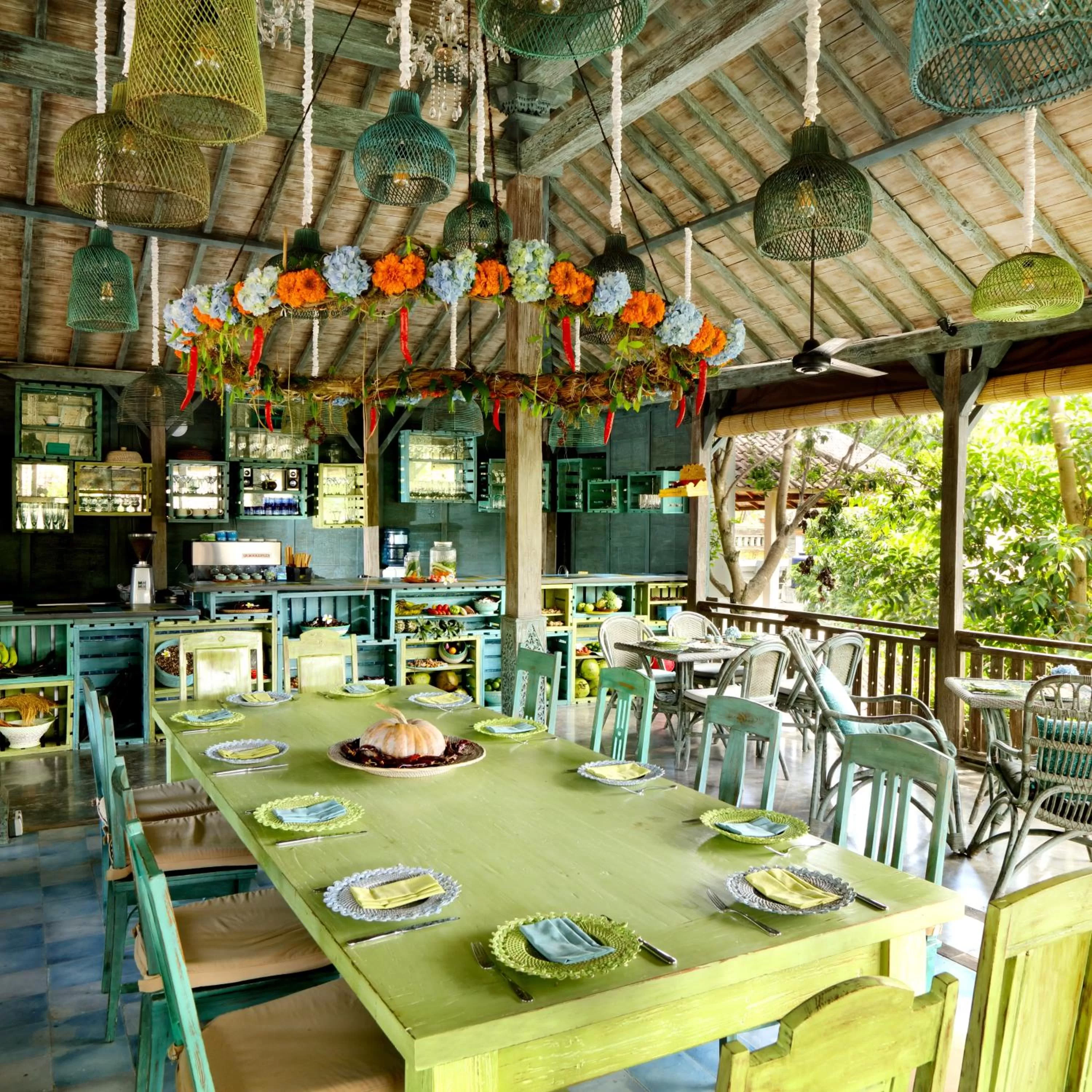 Restaurant/places to eat in Adiwana Resort Jembawan