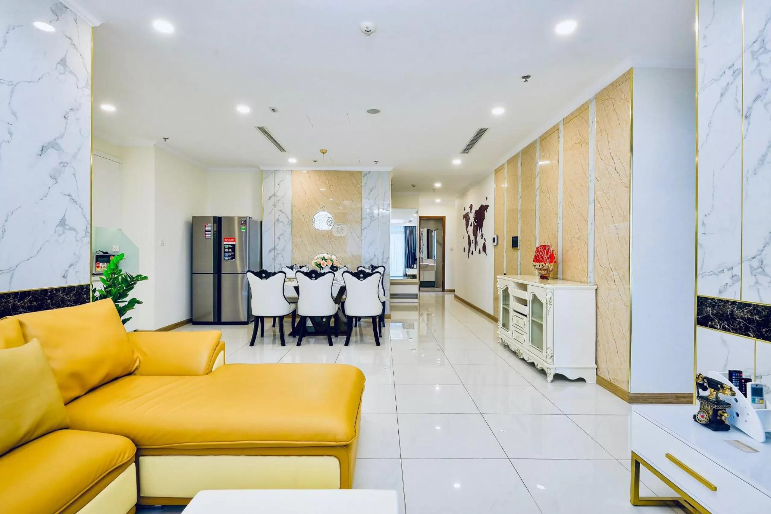 Living room, Lobby/Reception in Vinhomes Central Park-Nice Homes