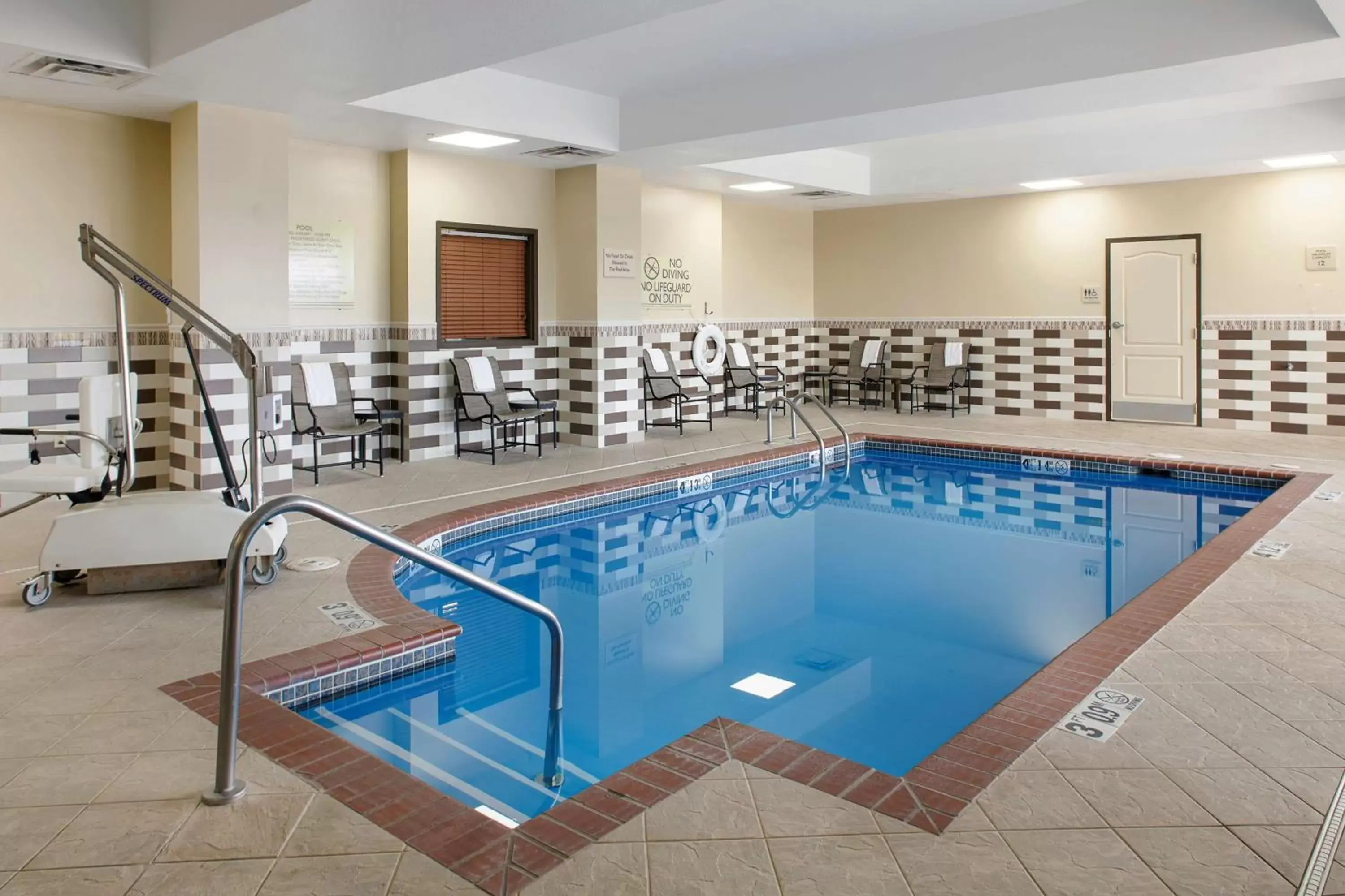 Pool view, Swimming Pool in Hilton Garden Inn Jonesboro