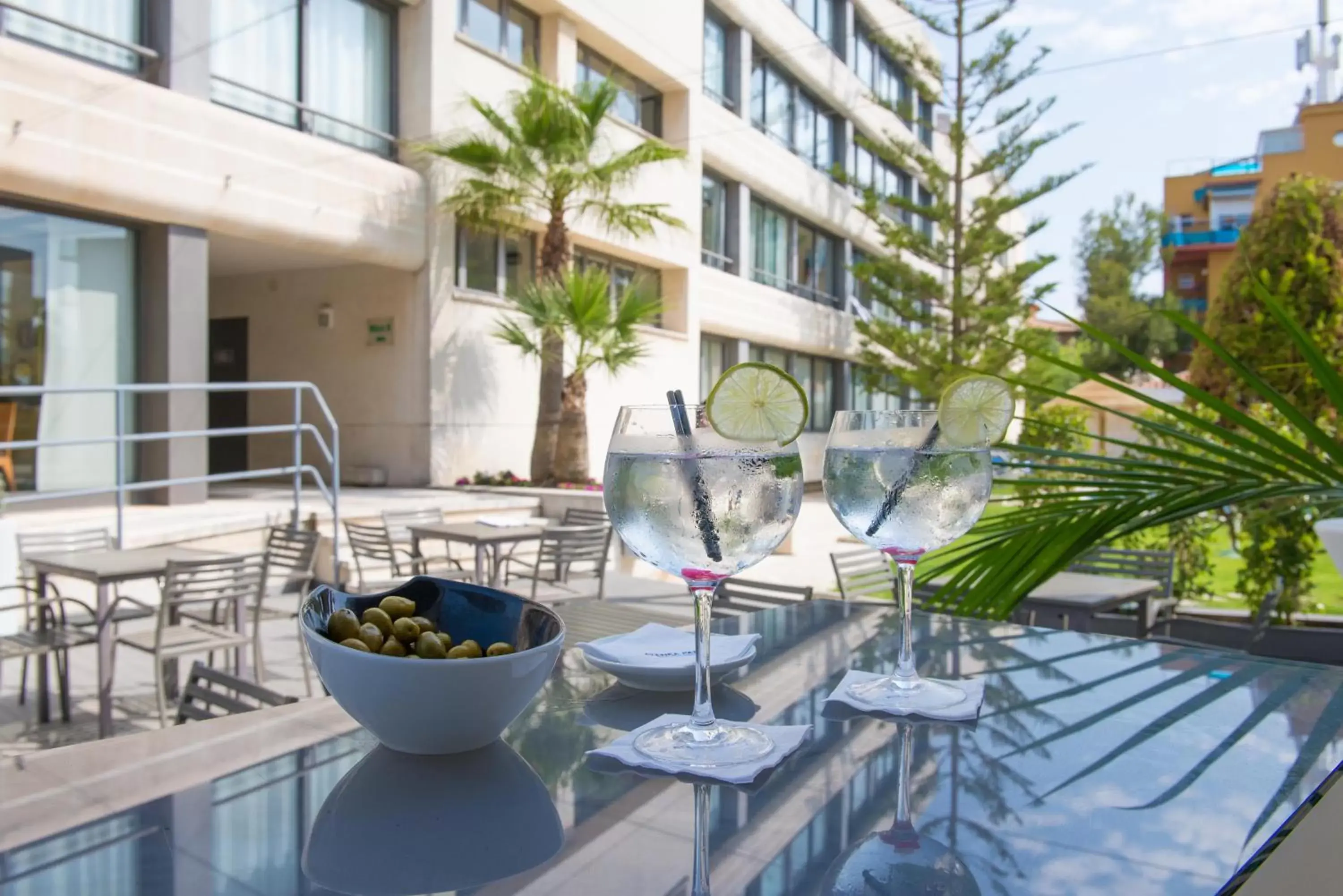 Lounge or bar in Atenea Park Suites & Apartments