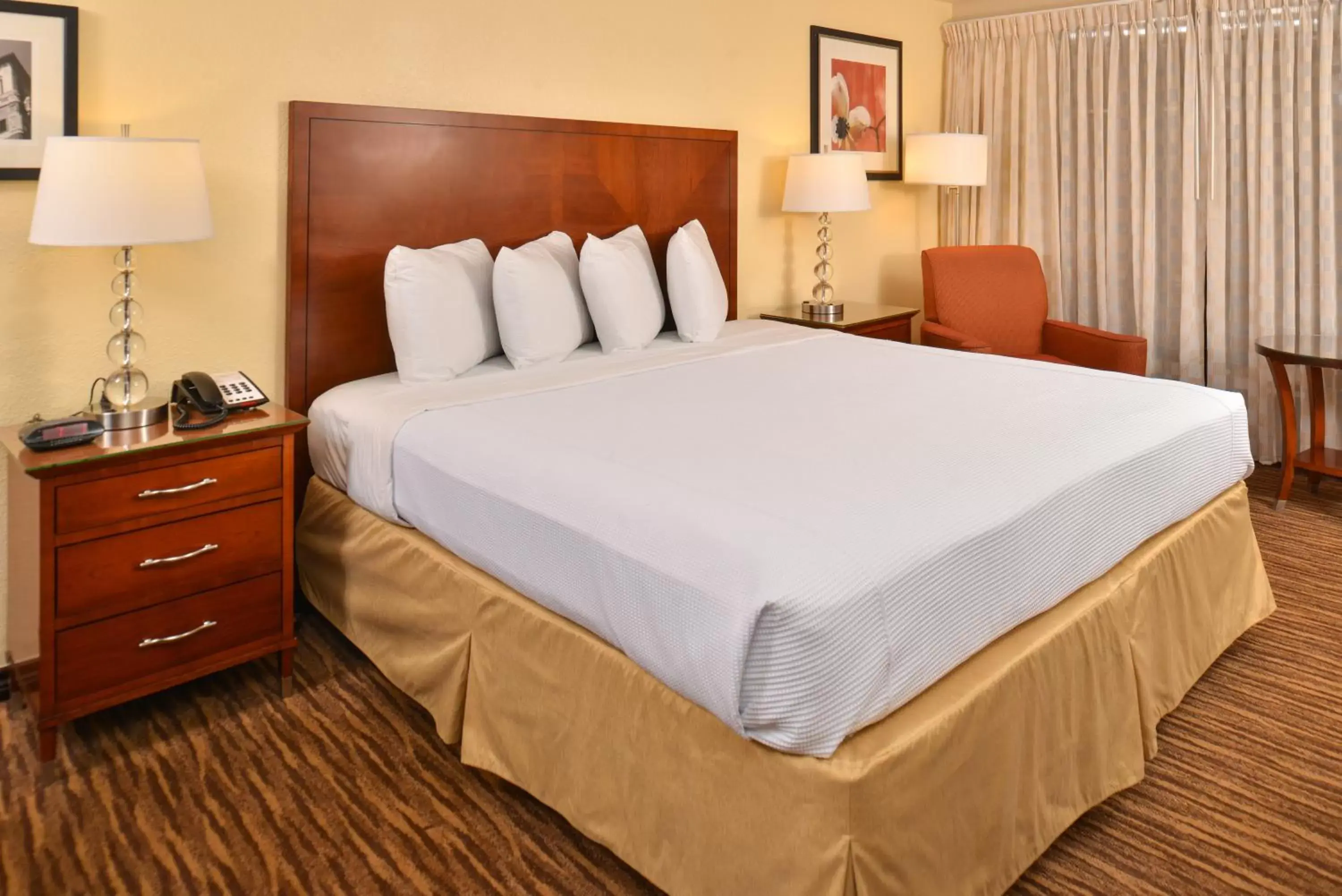 Photo of the whole room, Bed in Rodeway Inn Abilene West Photo of the whole room, Bed in Rodeway Inn Abilene West