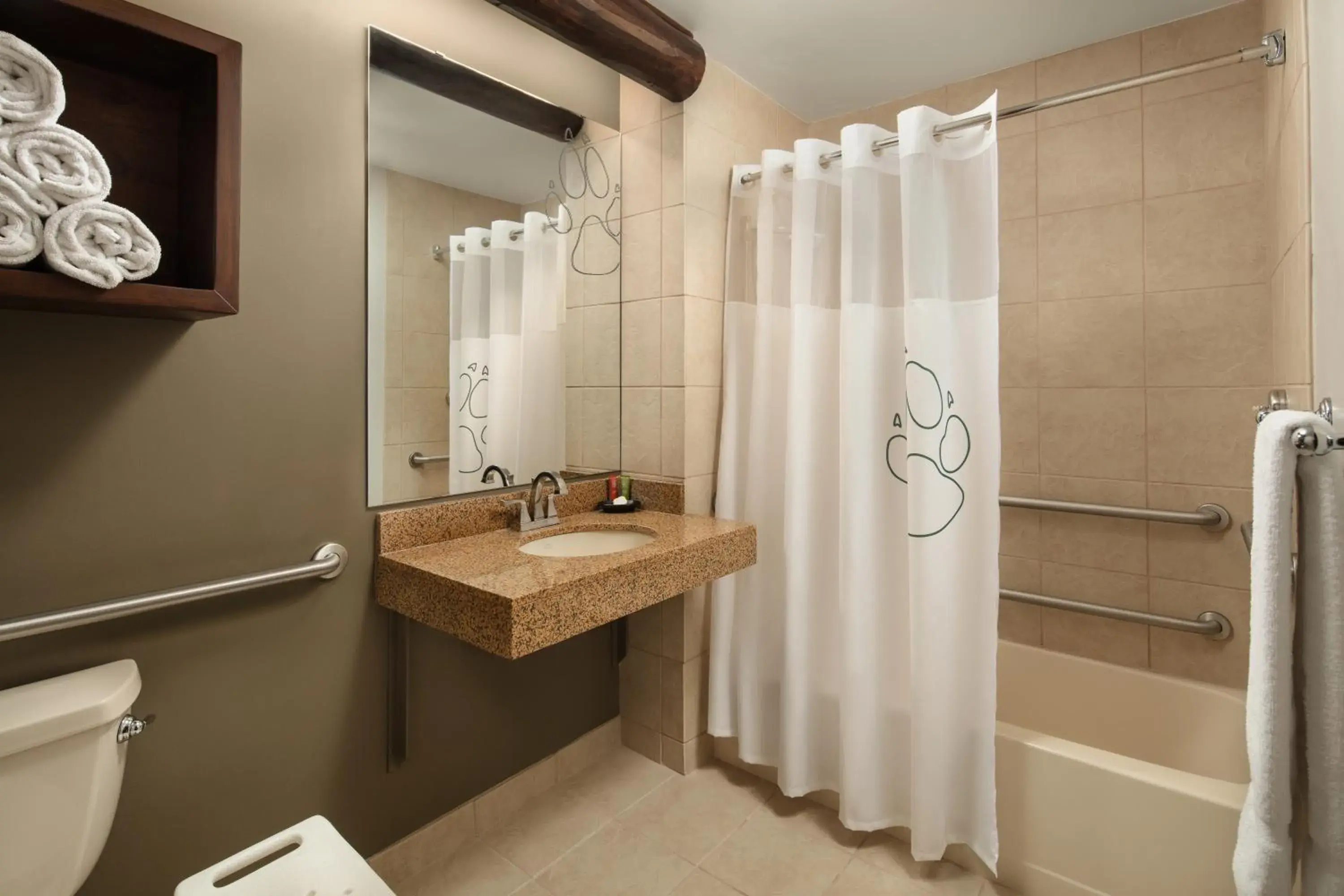 Shower, Bathroom in GREAT WOLF LODGE - ATLANTA LAGRANGE GA