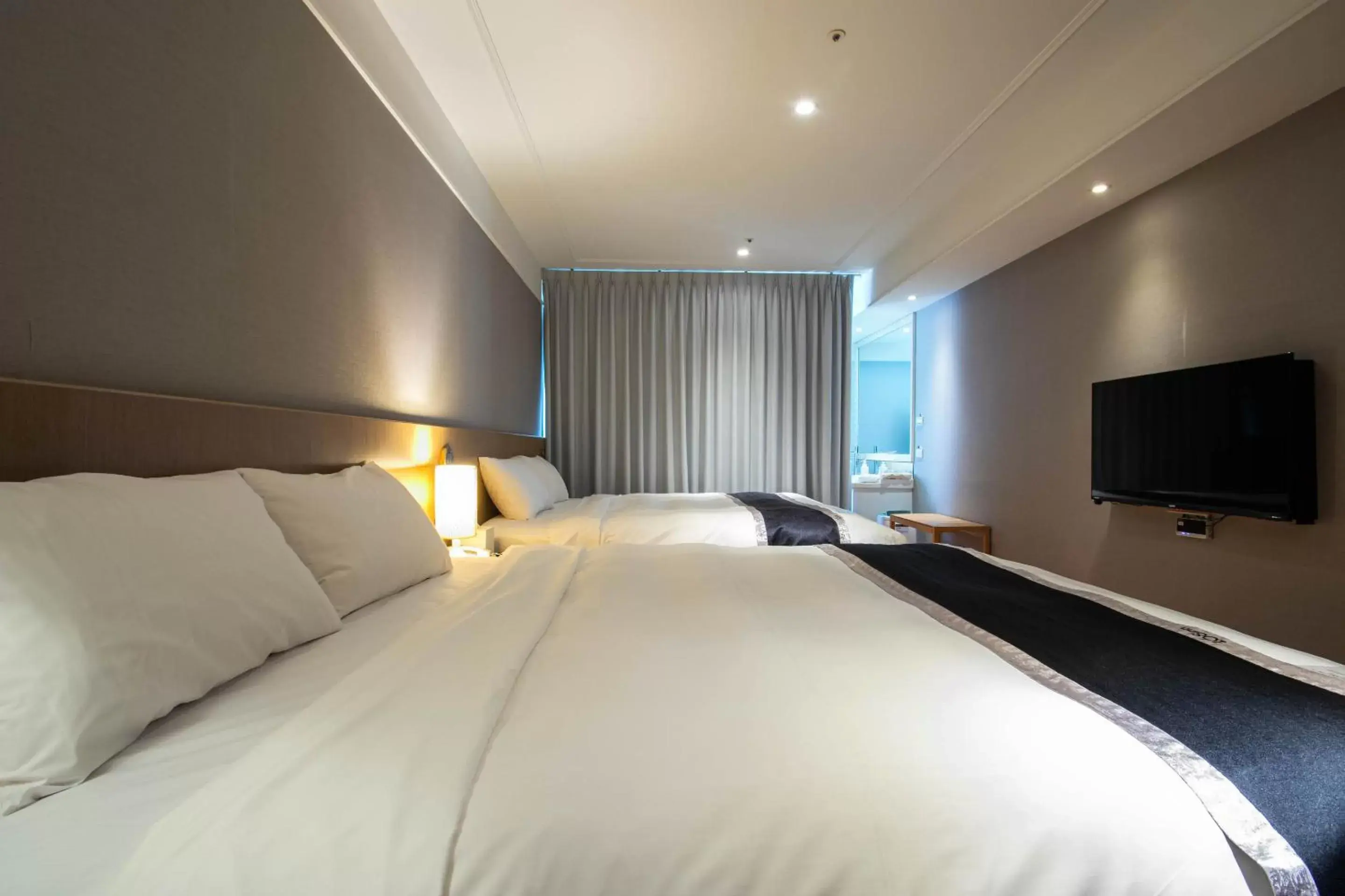 TV and multimedia, Bed in Stay Inn 2 TV and multimedia, Bed in Stay Inn 2