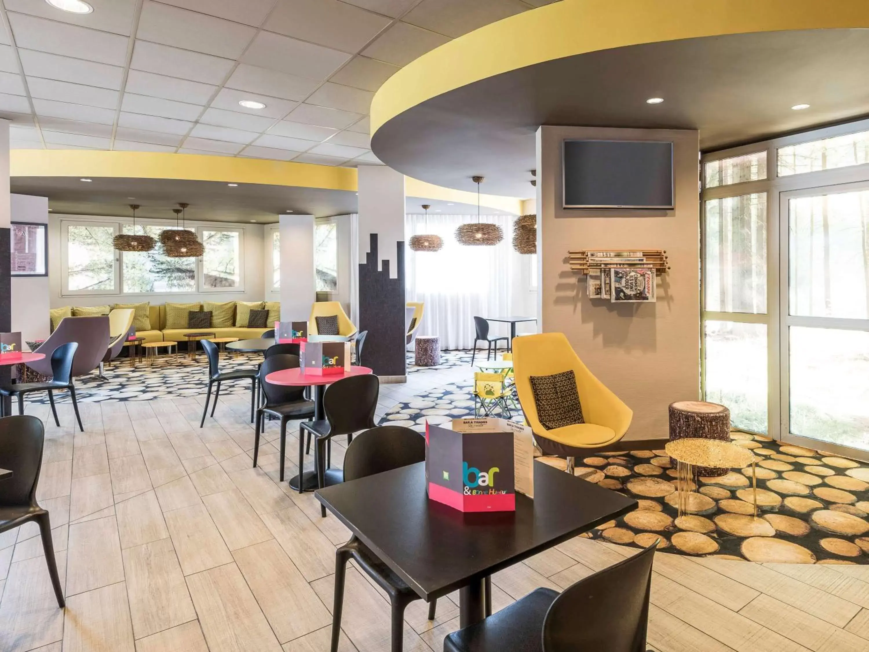 Restaurant/Places to Eat in ibis styles Dax Centre