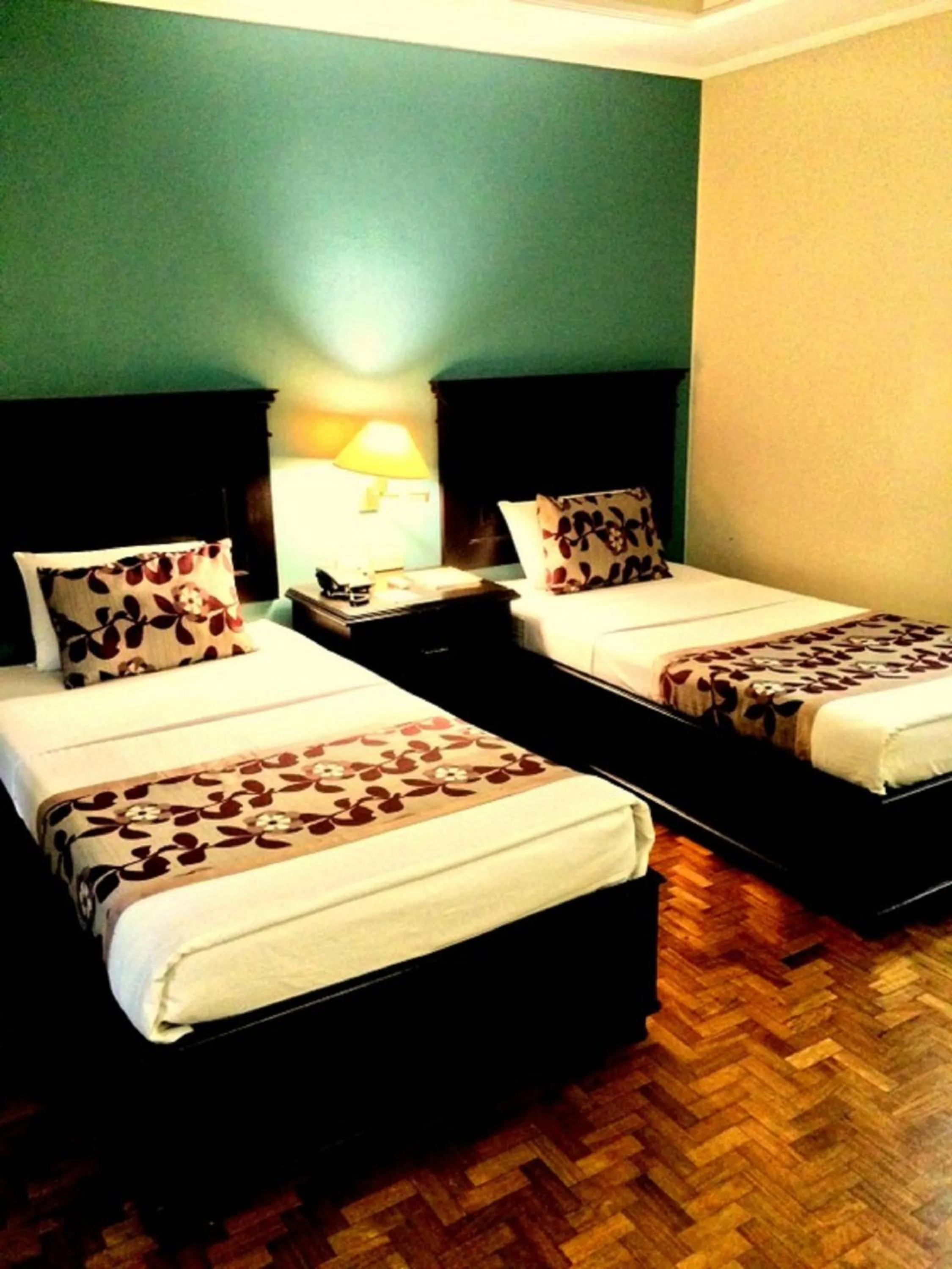 Standard Double or Twin Room in El Cielito Inn - Sta. Rosa