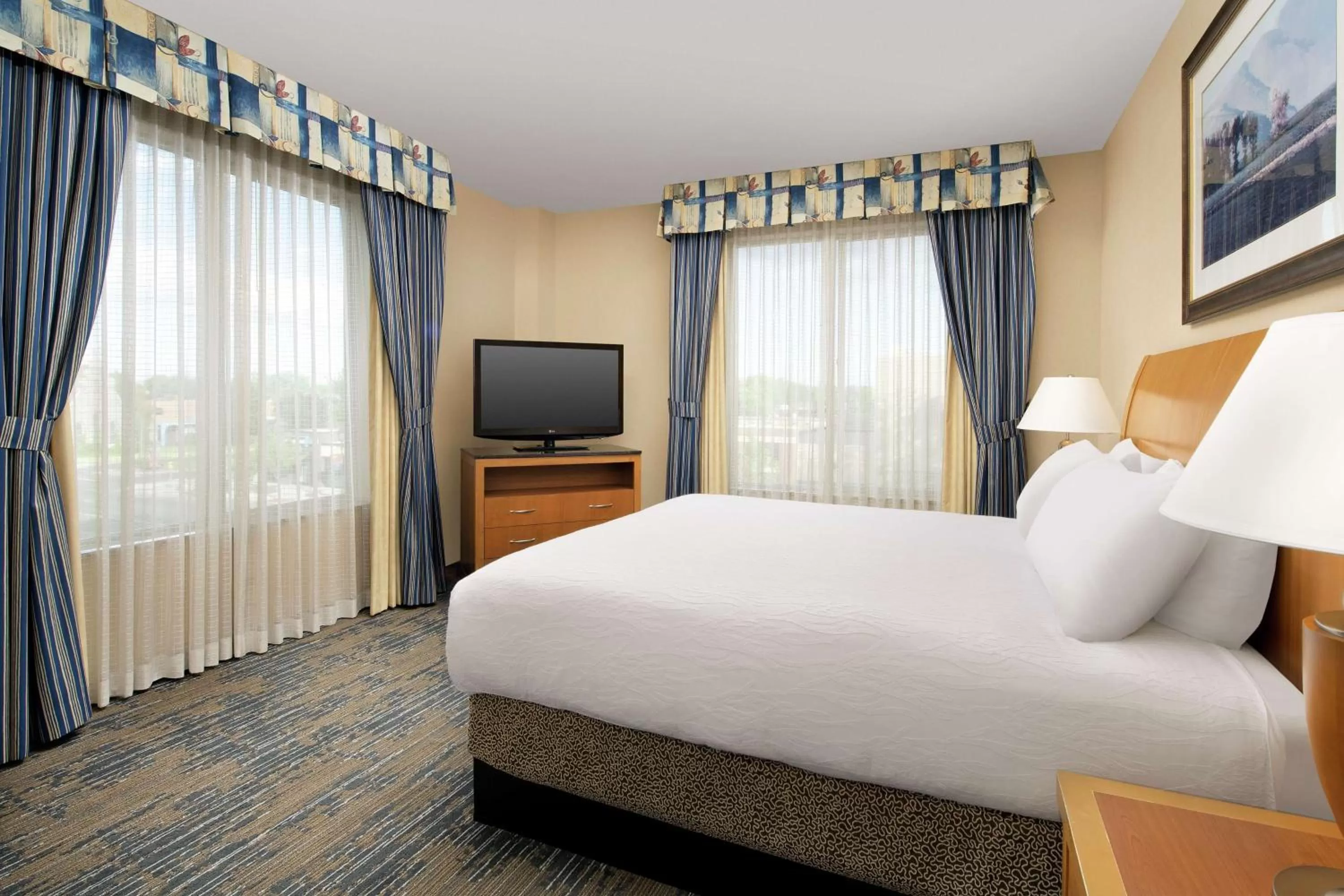 Bedroom, Bed in Hilton Garden Inn Yakima Downtown