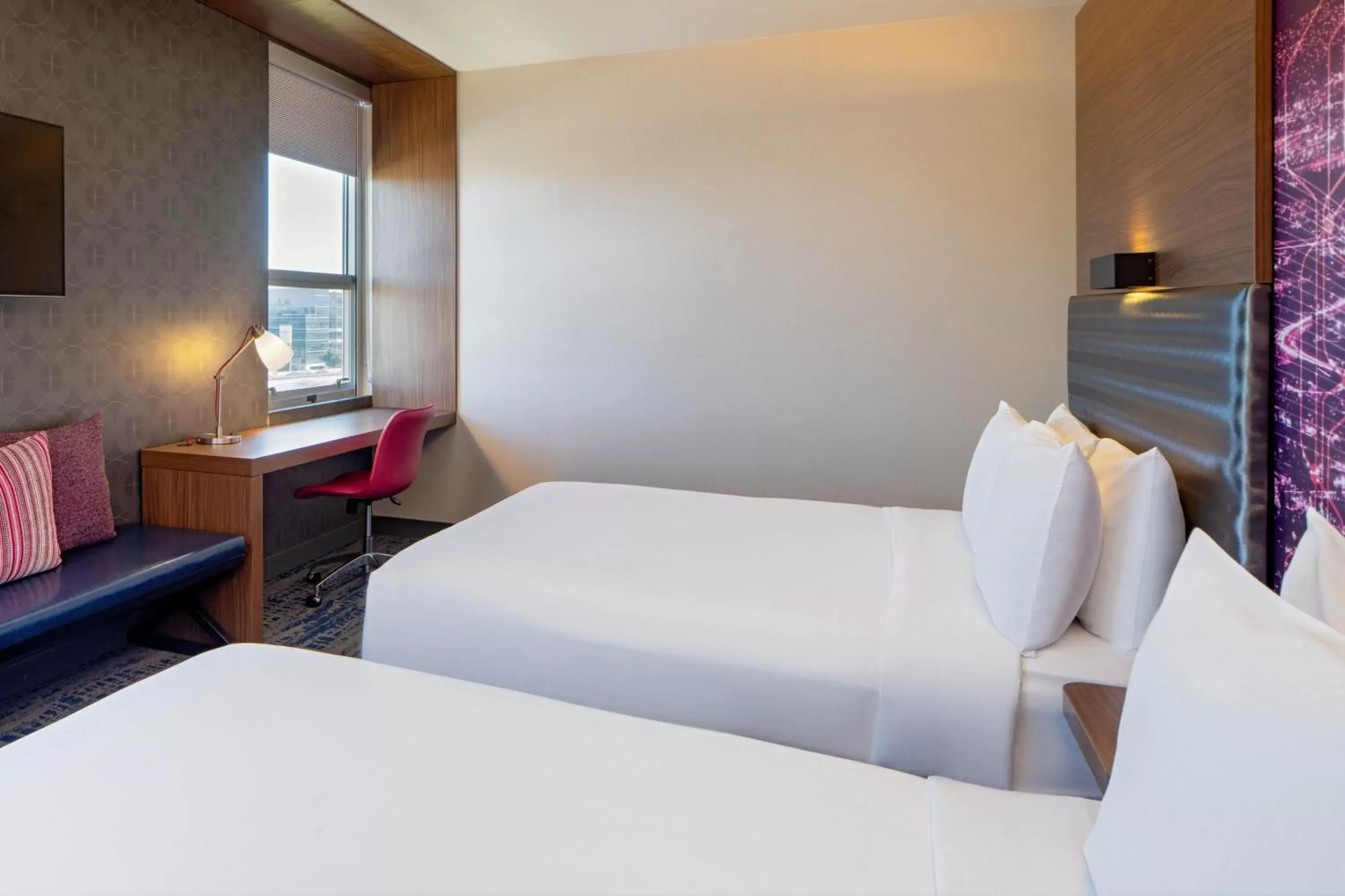 Photo of the whole room, Bed in Aloft Santa Clara - San Jose North