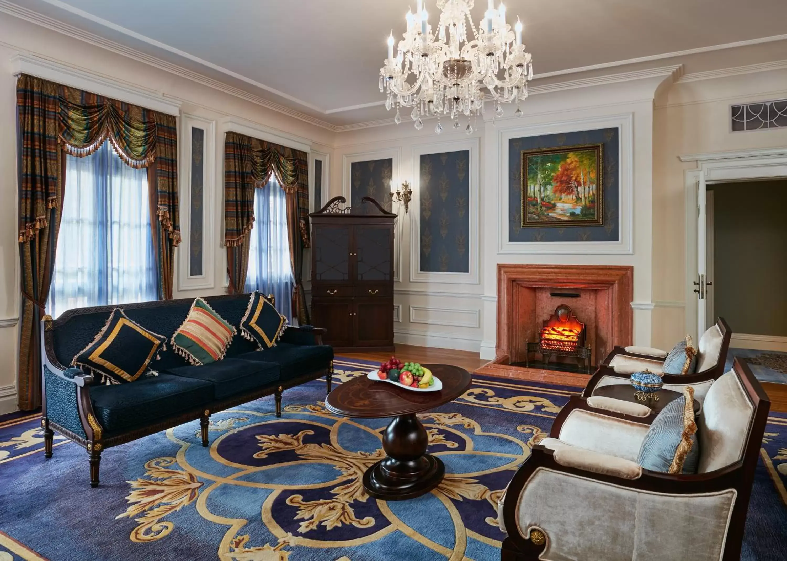 Photo of the whole room, Seating Area in InterContinental Shanghai Ruijin, an IHG Hotel