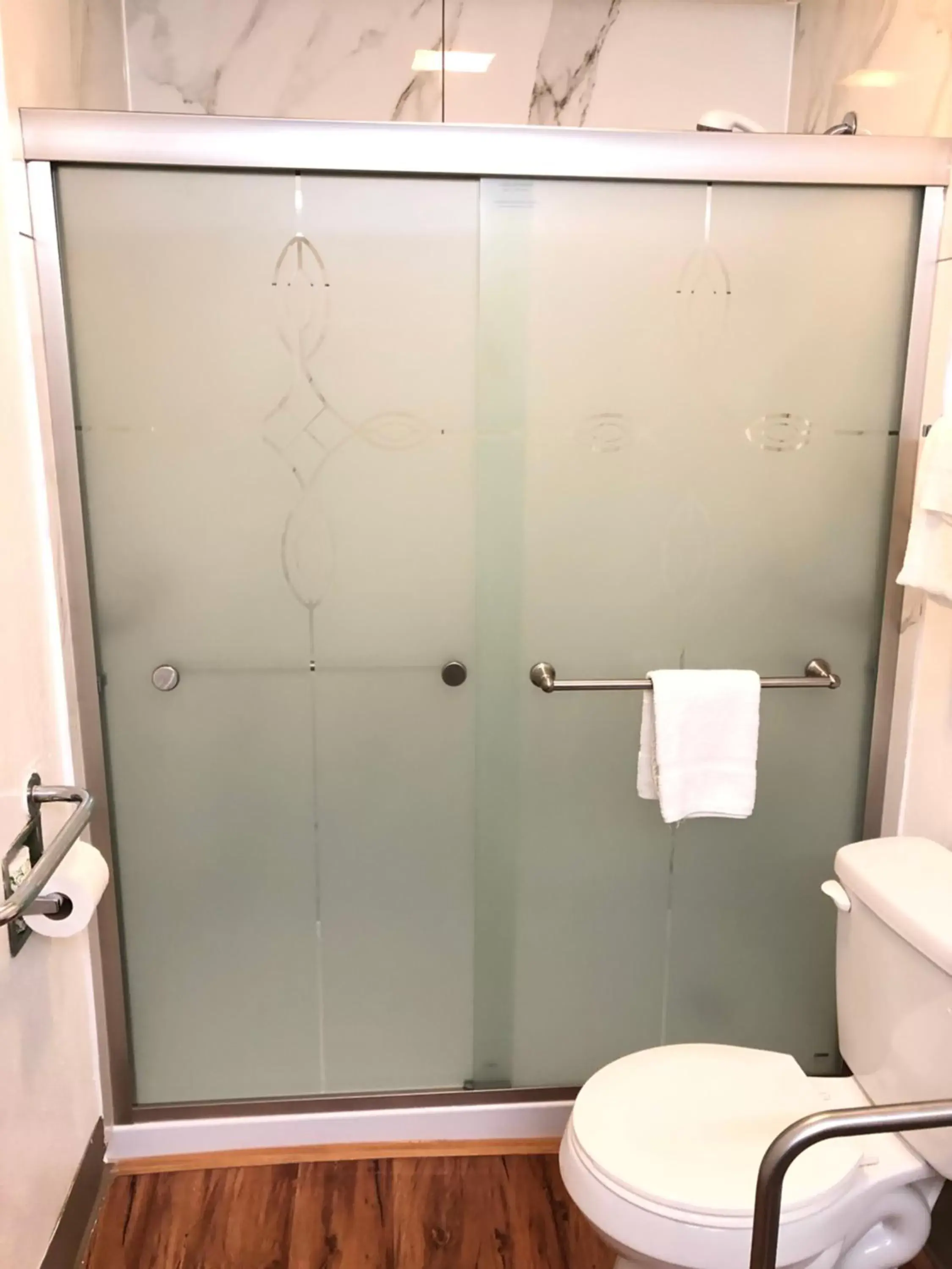 Bathroom in Motel 6-Parkersburg, WV
