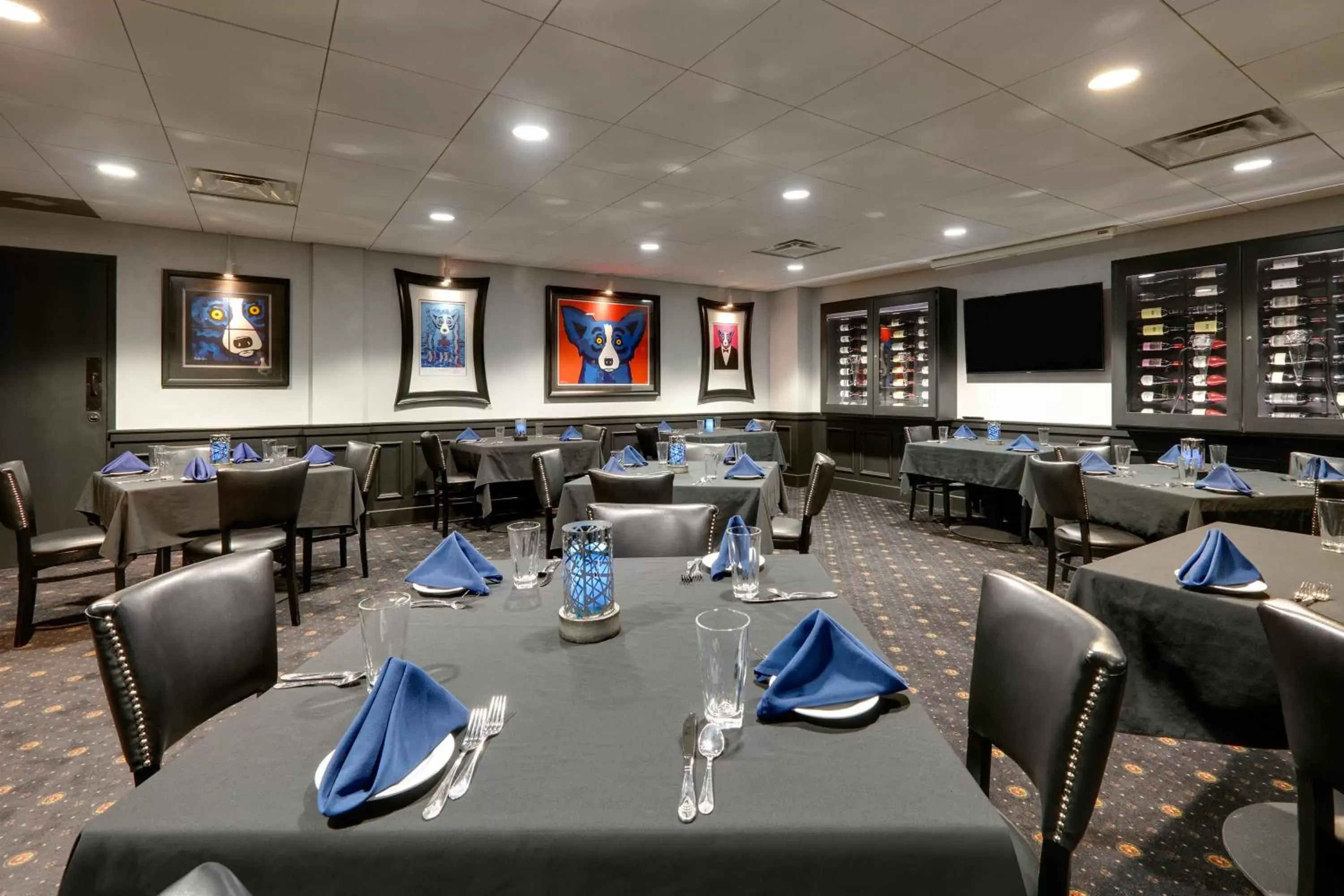 Restaurant/places to eat in Wyndham Riverfront Hotel Restaurant/places to eat in Wyndham Riverfront Hotel