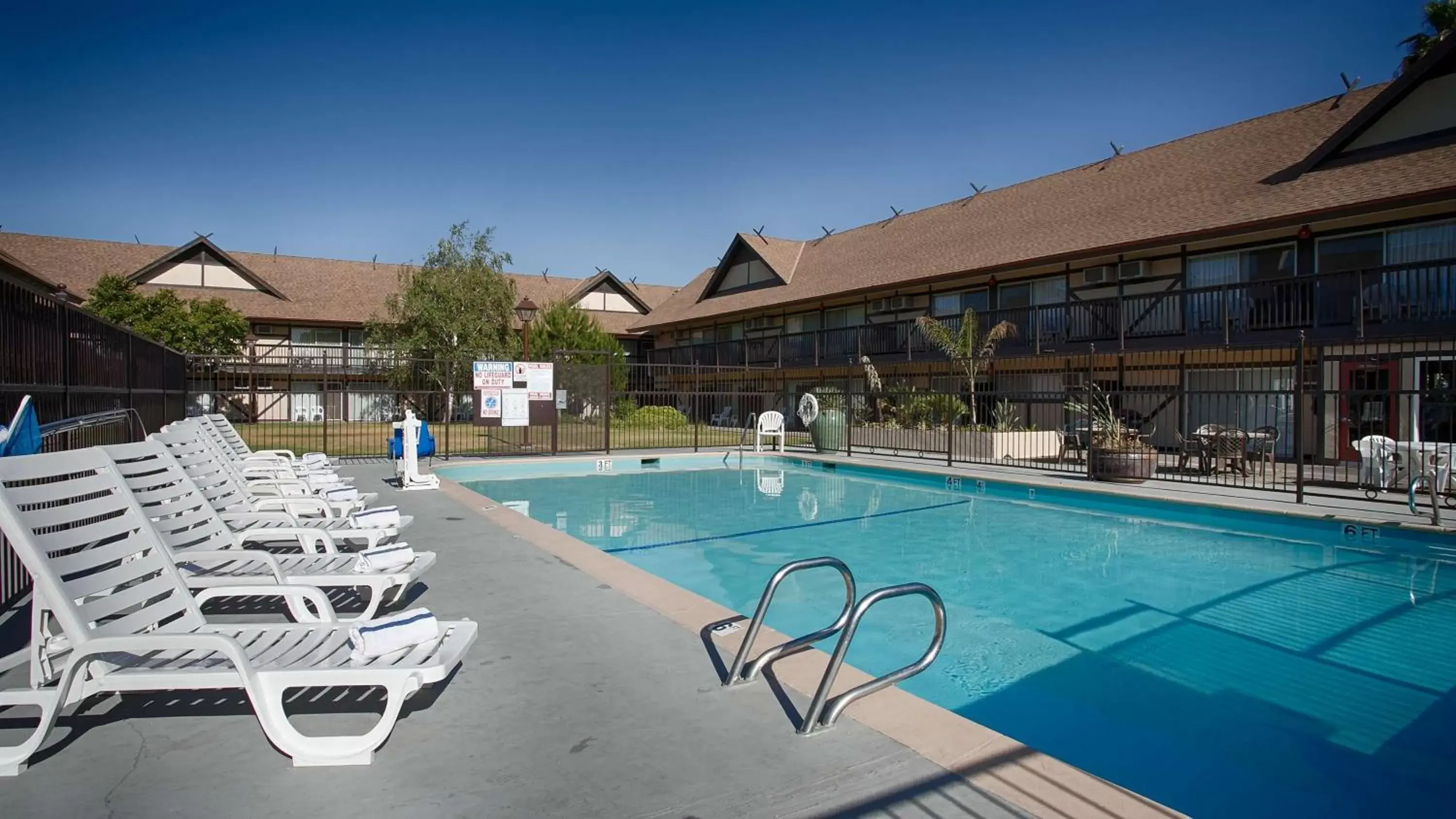 On site, Swimming Pool in Best Western Andersens Inn