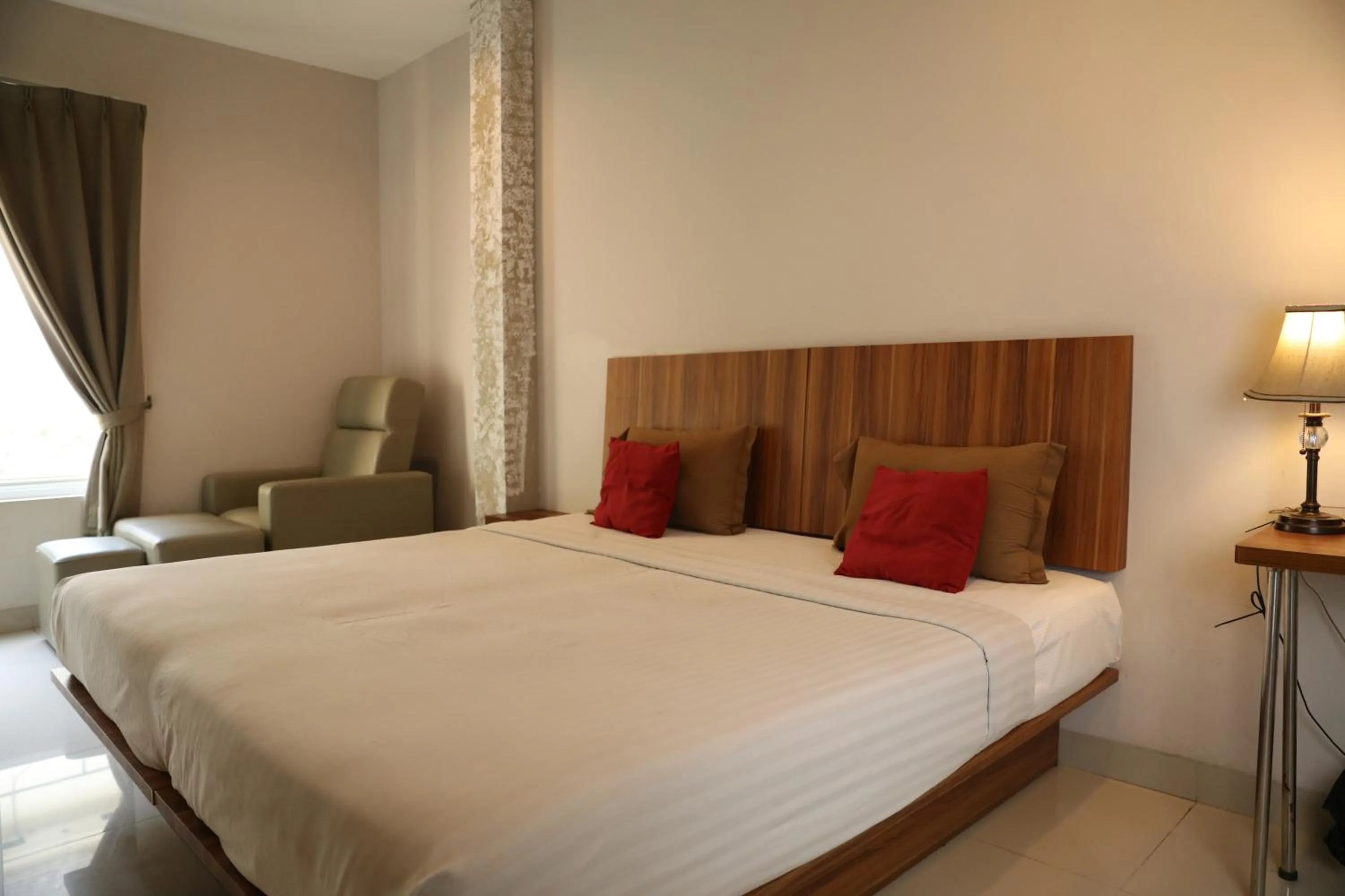 Bed in Bale Ocasa by Behomy