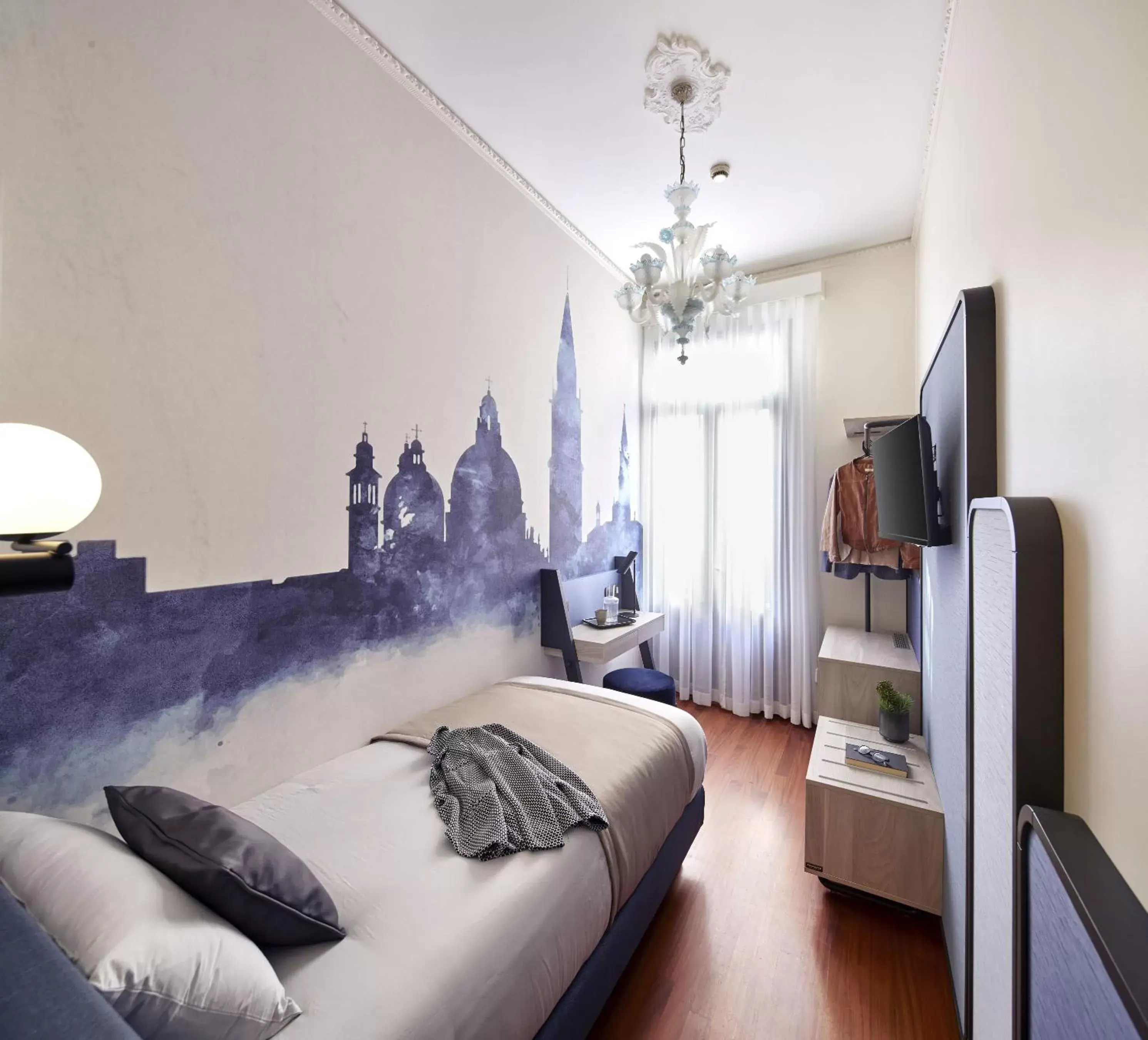 Classic Single Room in UNAHOTELS Ala Venezia-Adults 16 Classic Single Room in UNAHOTELS Ala Venezia-Adults 16