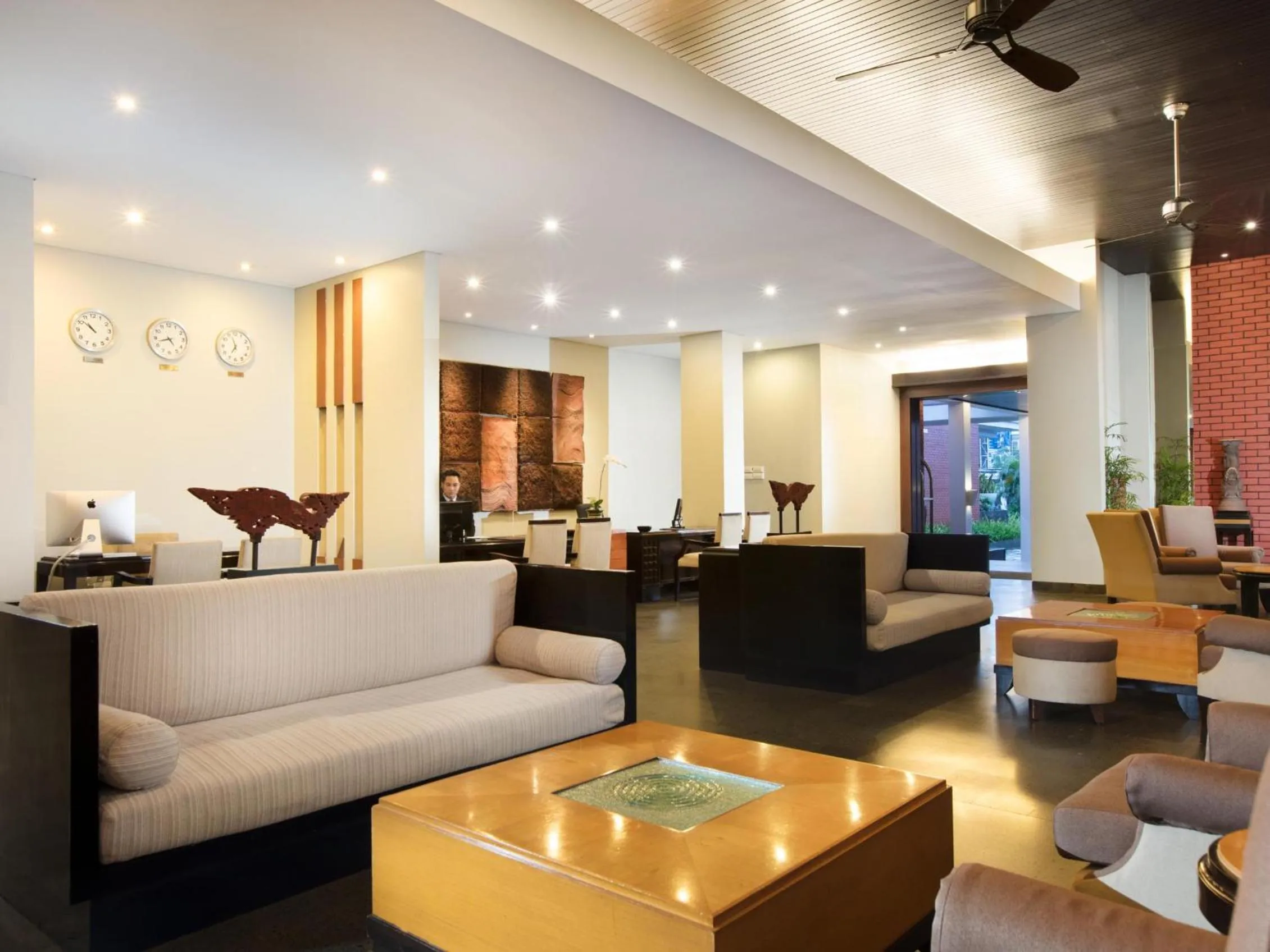 Lobby or reception in Hotel Santika Premiere Malang