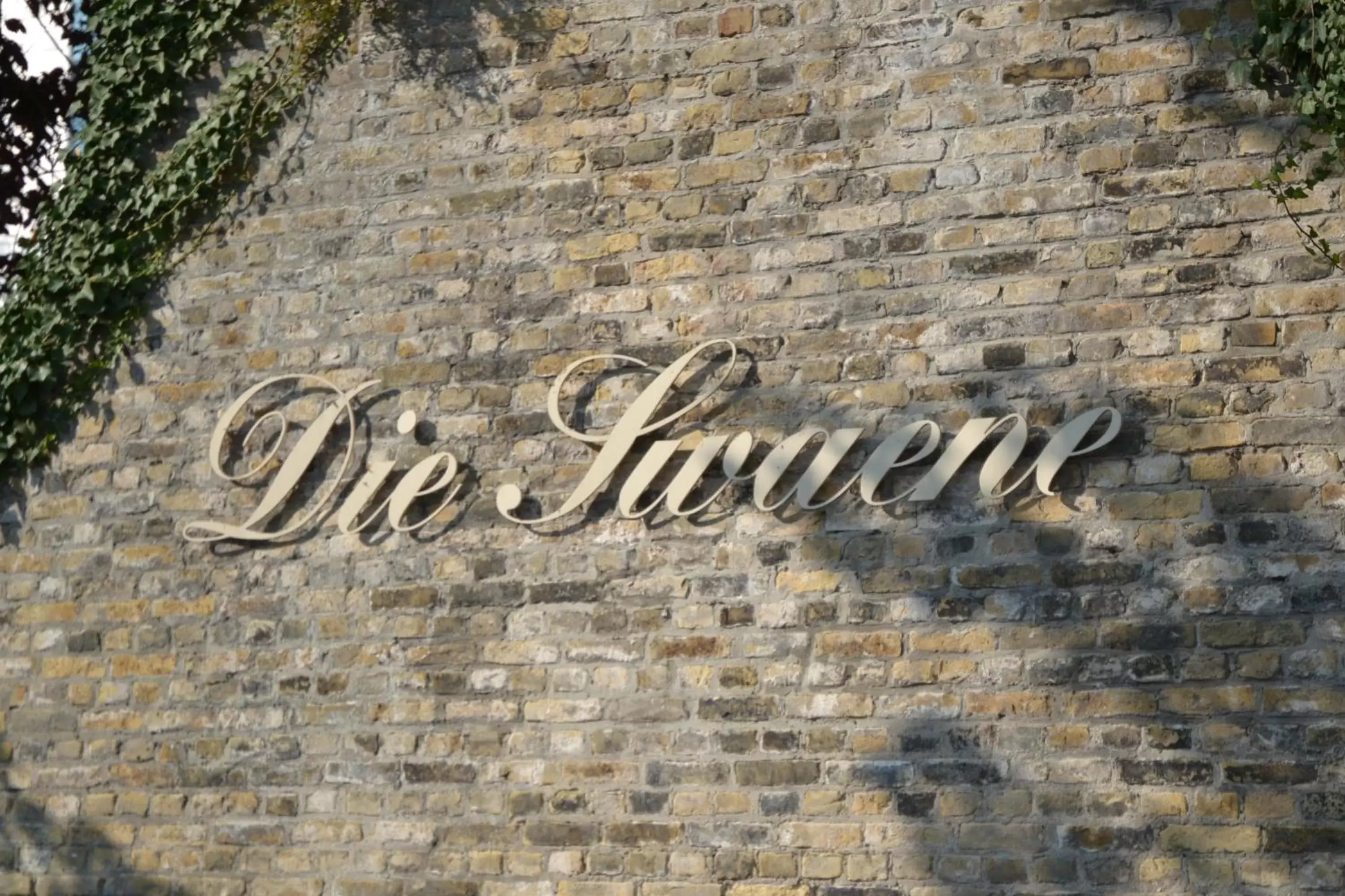 Property Logo/Sign in Boutique Hotel Die Swaene