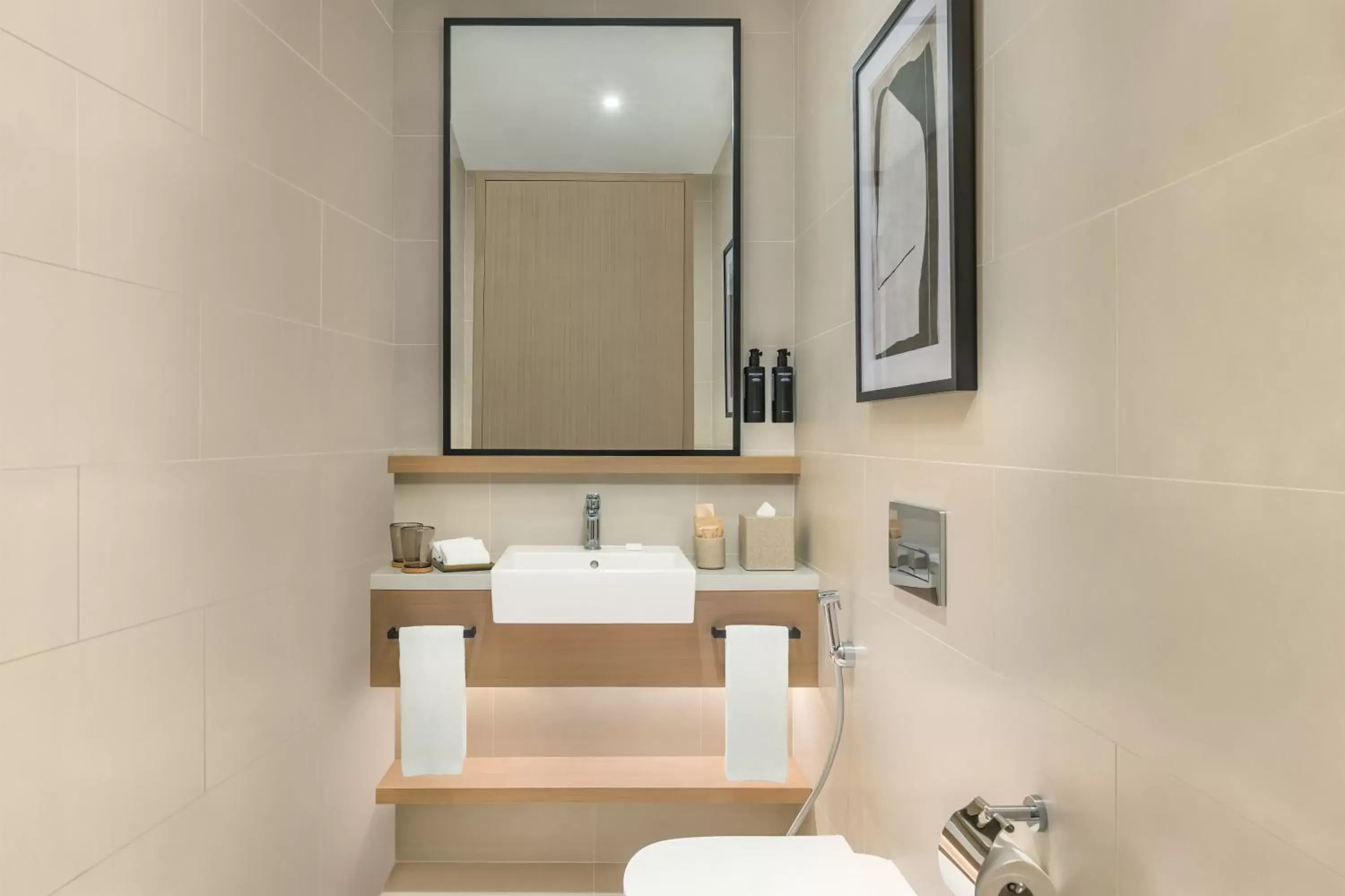 Toilet, Bathroom in Vida Dubai Marina & Yacht Club