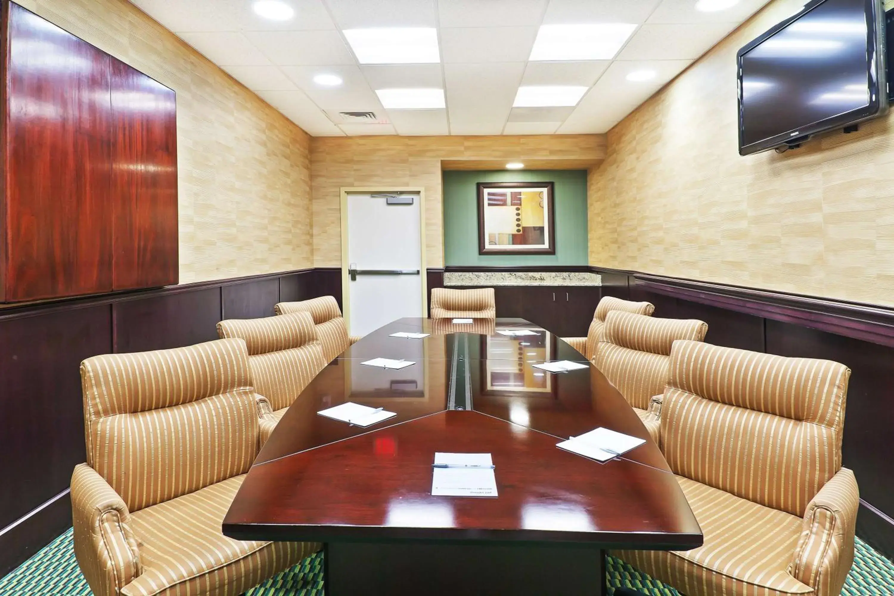 Meeting/conference room, Lounge/Bar in Hampton Inn and Suites Austin - Lakeway