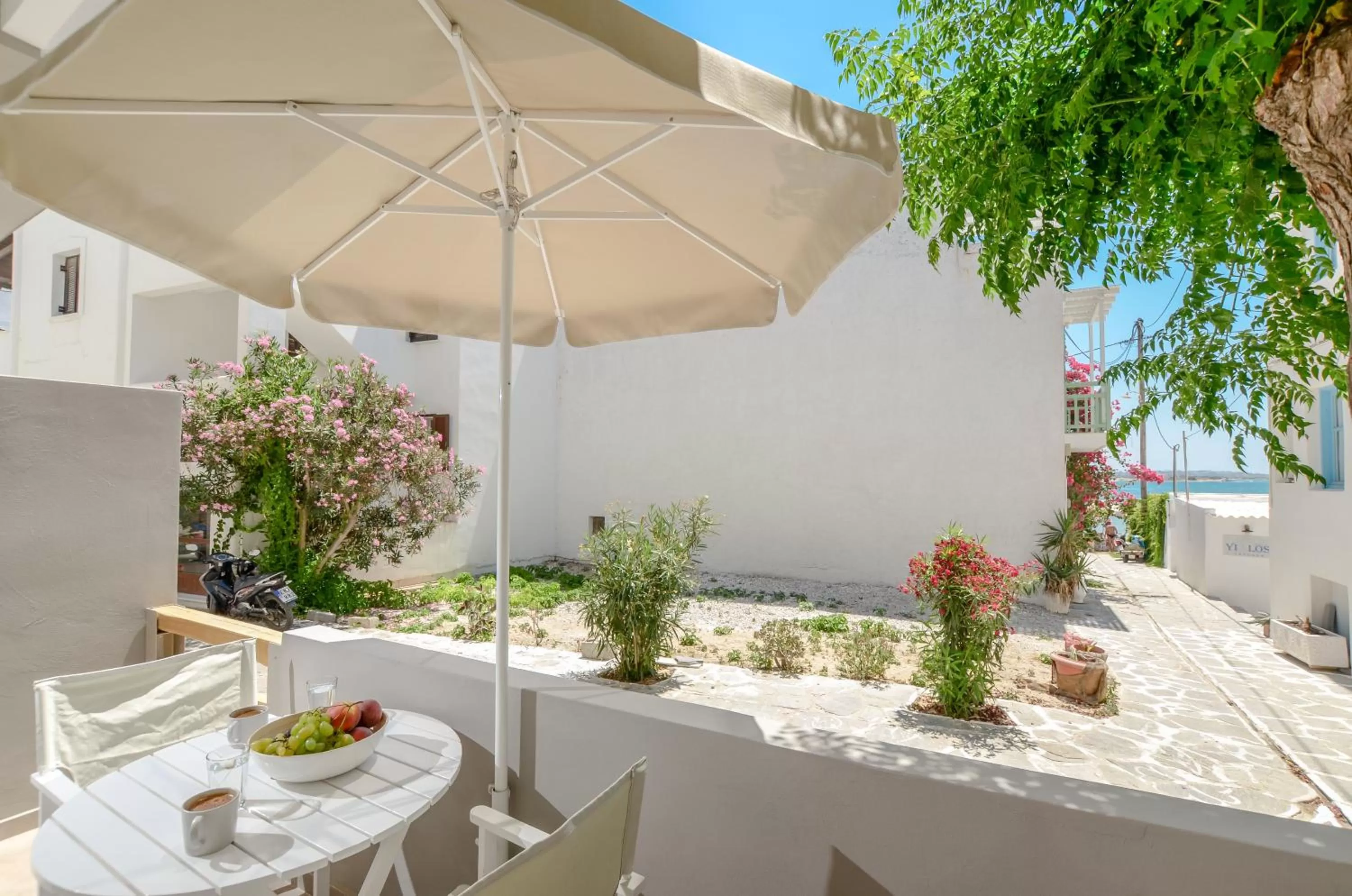 Balcony/Terrace in Panormos Hotel and Studios